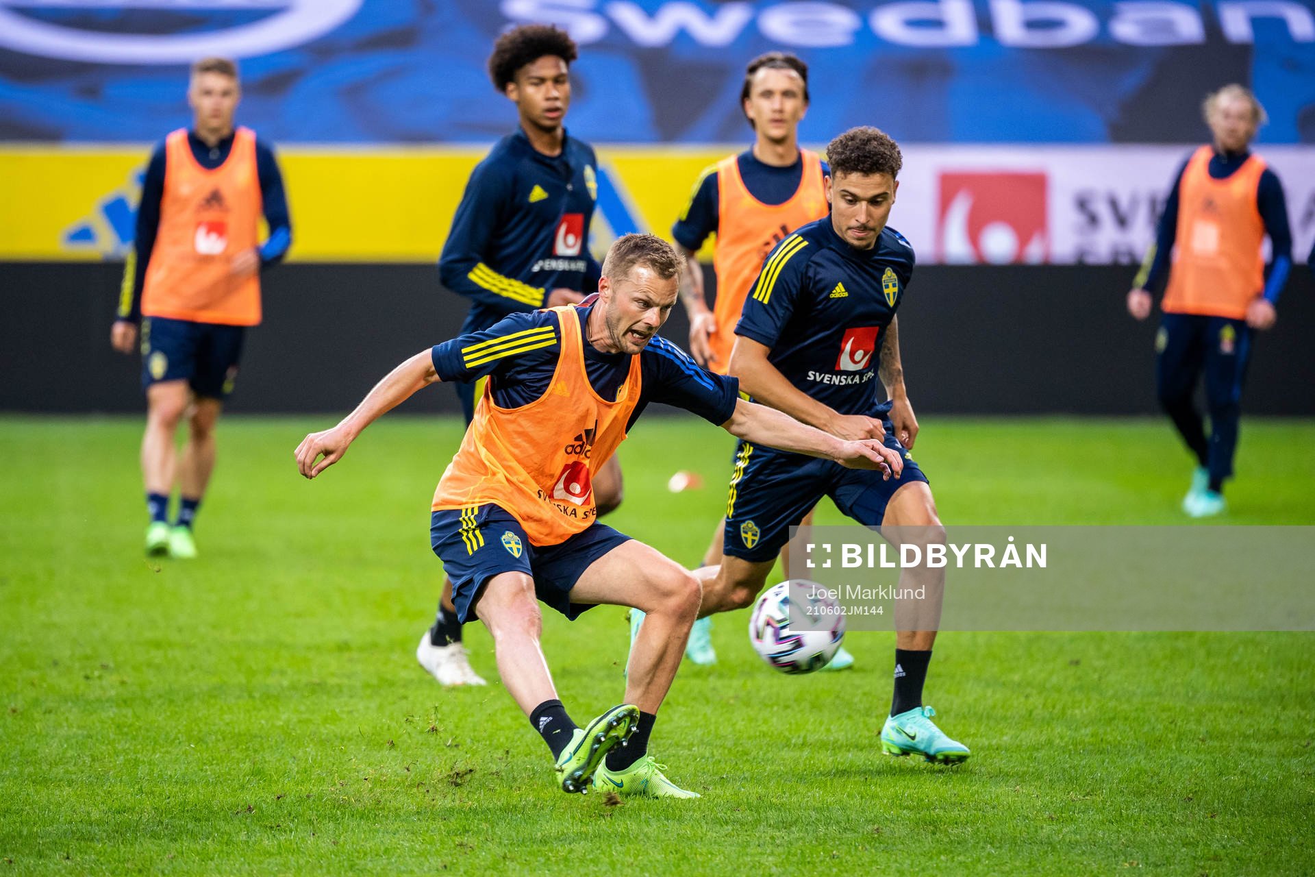 Sebastian Larsson and Jordan Larsson of the Swedish