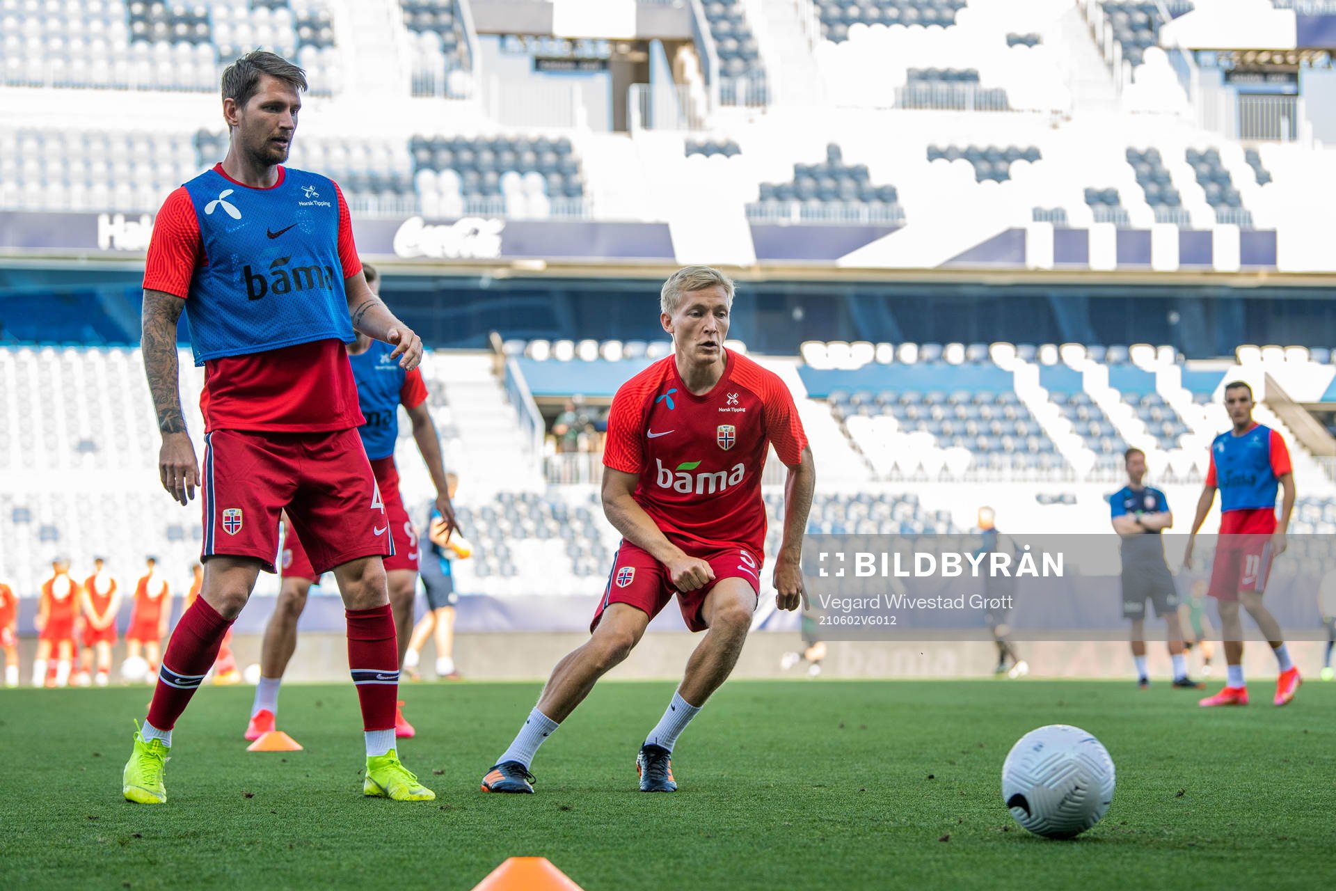 Stefan Strandberg and Birger Meling of Norway warm up