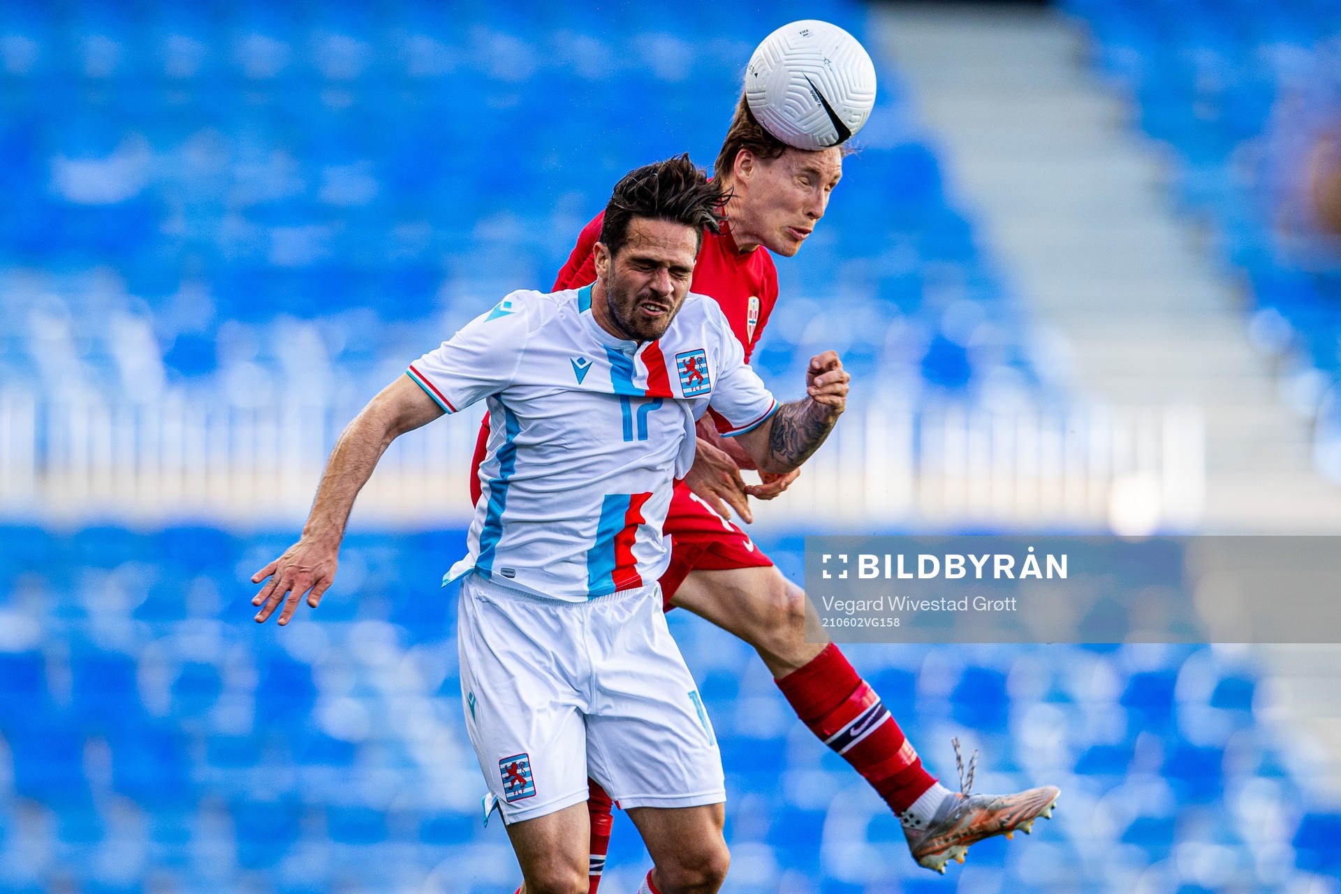 Michael Pinto of Luxembourg and Jonas Svensson of Norway