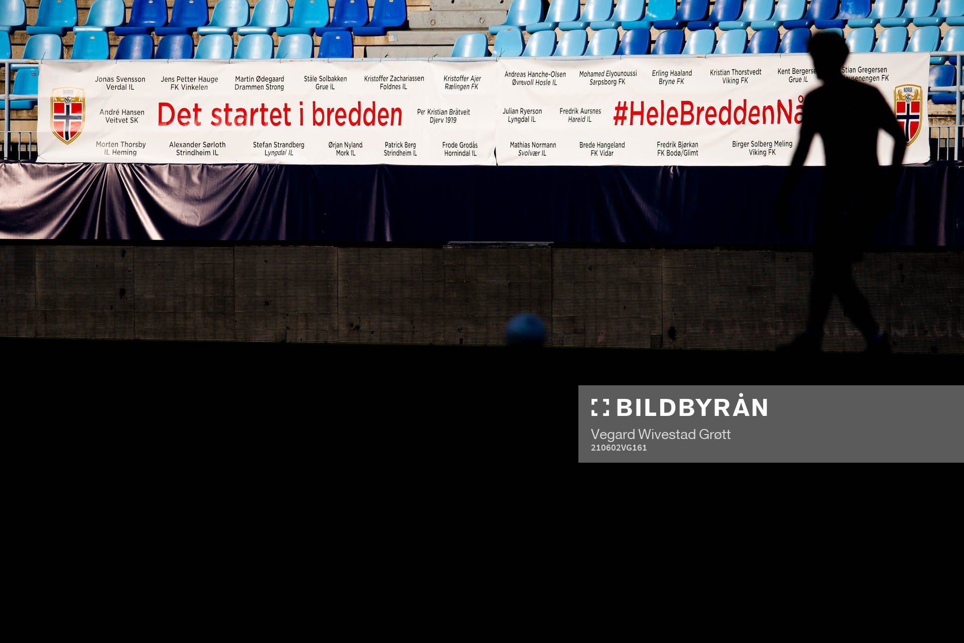 A banner with the text «Det startet i bredden» and «Hele