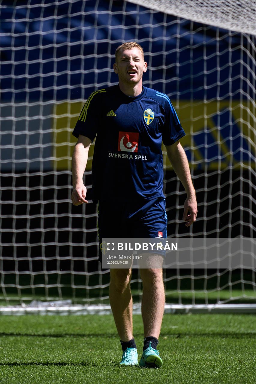 Dejan Kulusevski of the Swedish national football team
