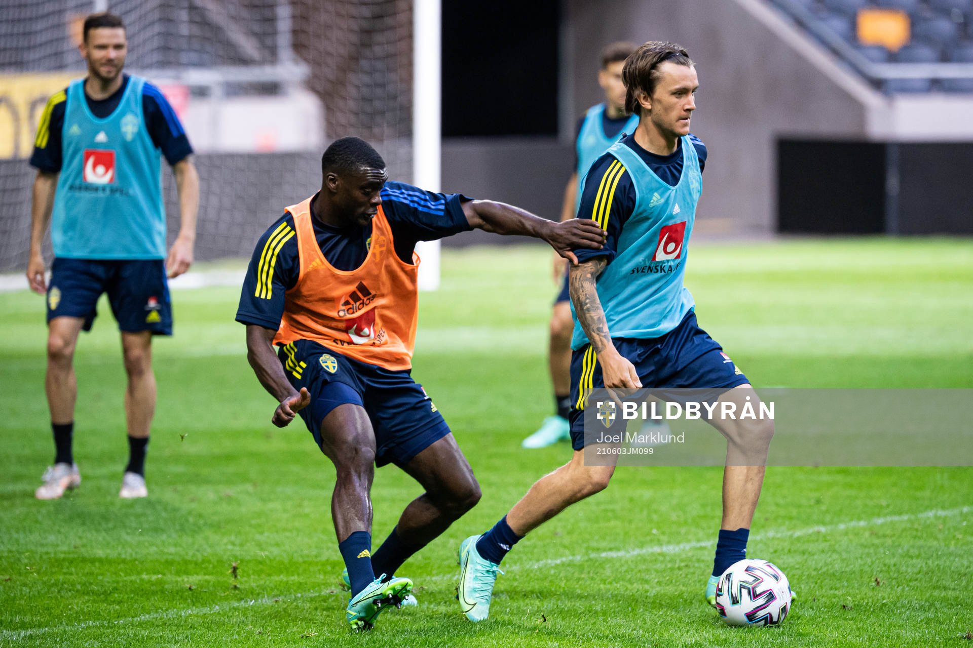 Ken Sema and Kristoffer Olsson of the Swedish national
