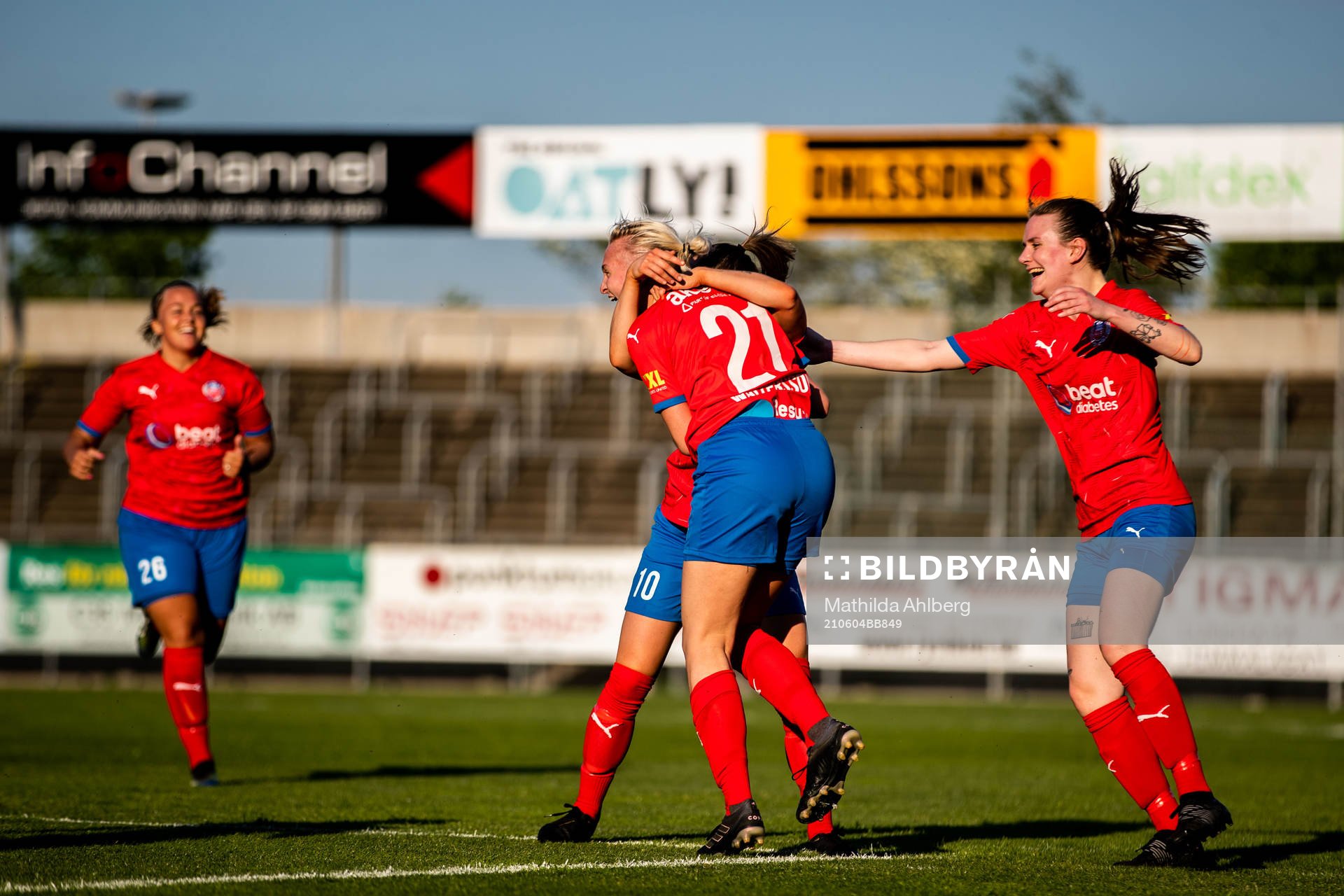 Helsingborsgs Maya Waltersson jublar