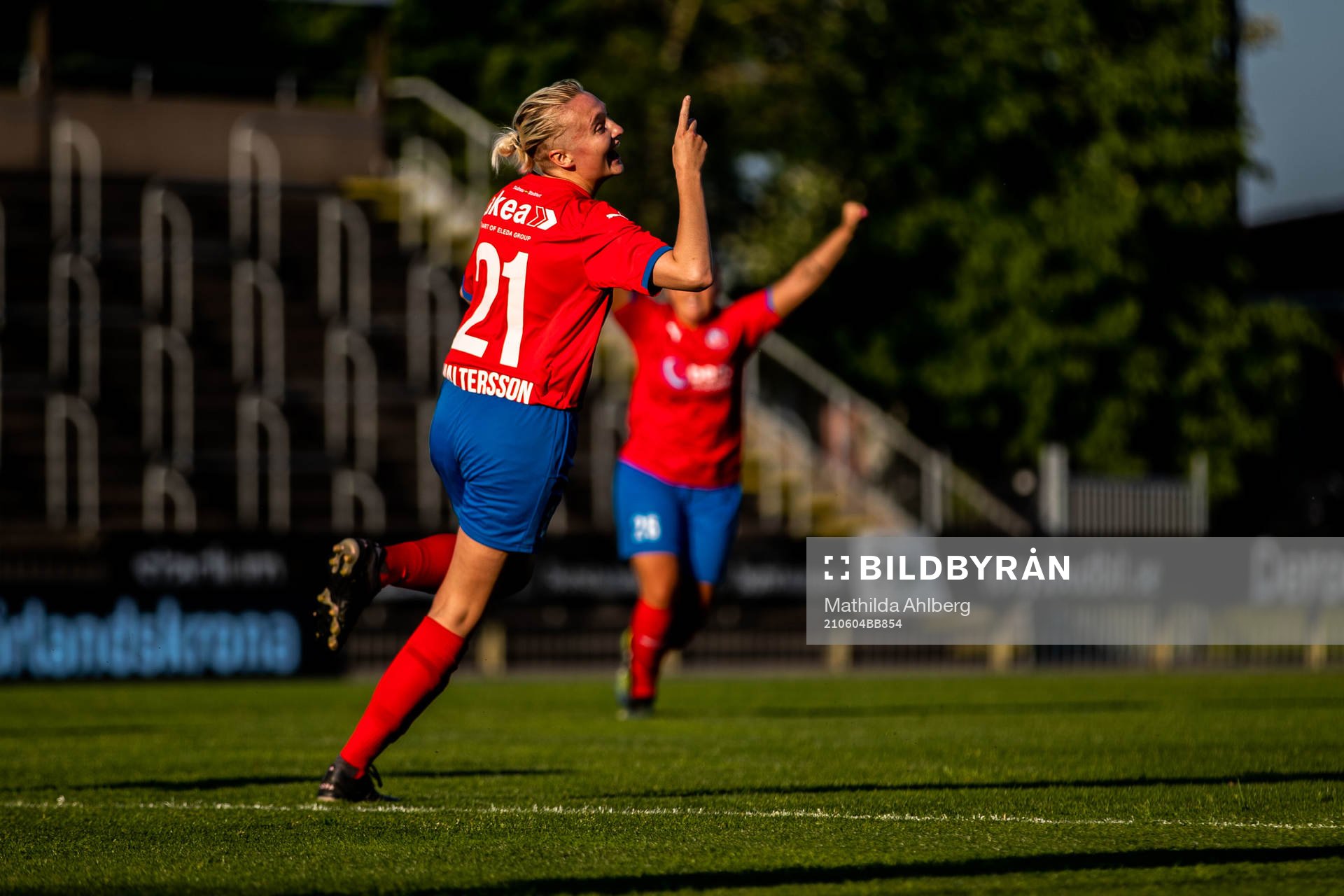 Helsingborsgs Maya Waltersson jublar