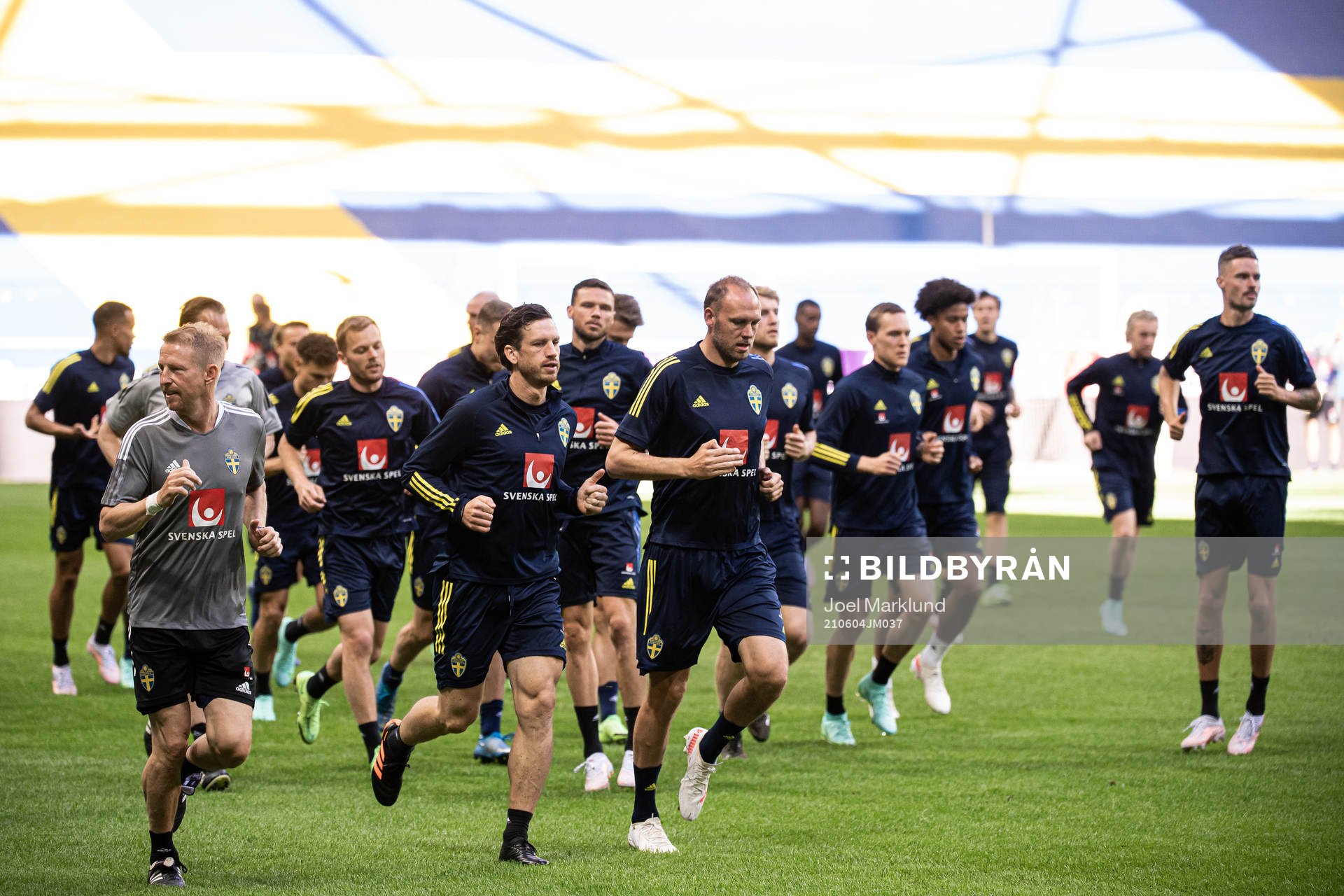 Gustav Svensson and Andreas Granqvist of the Swedish