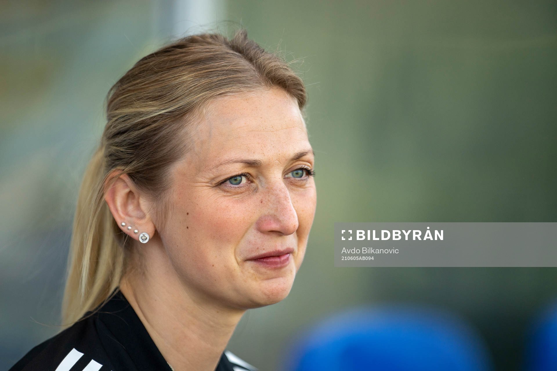 Sundsvalls fysioterapeut Sandra Sandberg under fotbollsmatchen i Superettan mellan Trelleborg och GIF Sundsvall den 5 juni 2021 i Trelleborg.