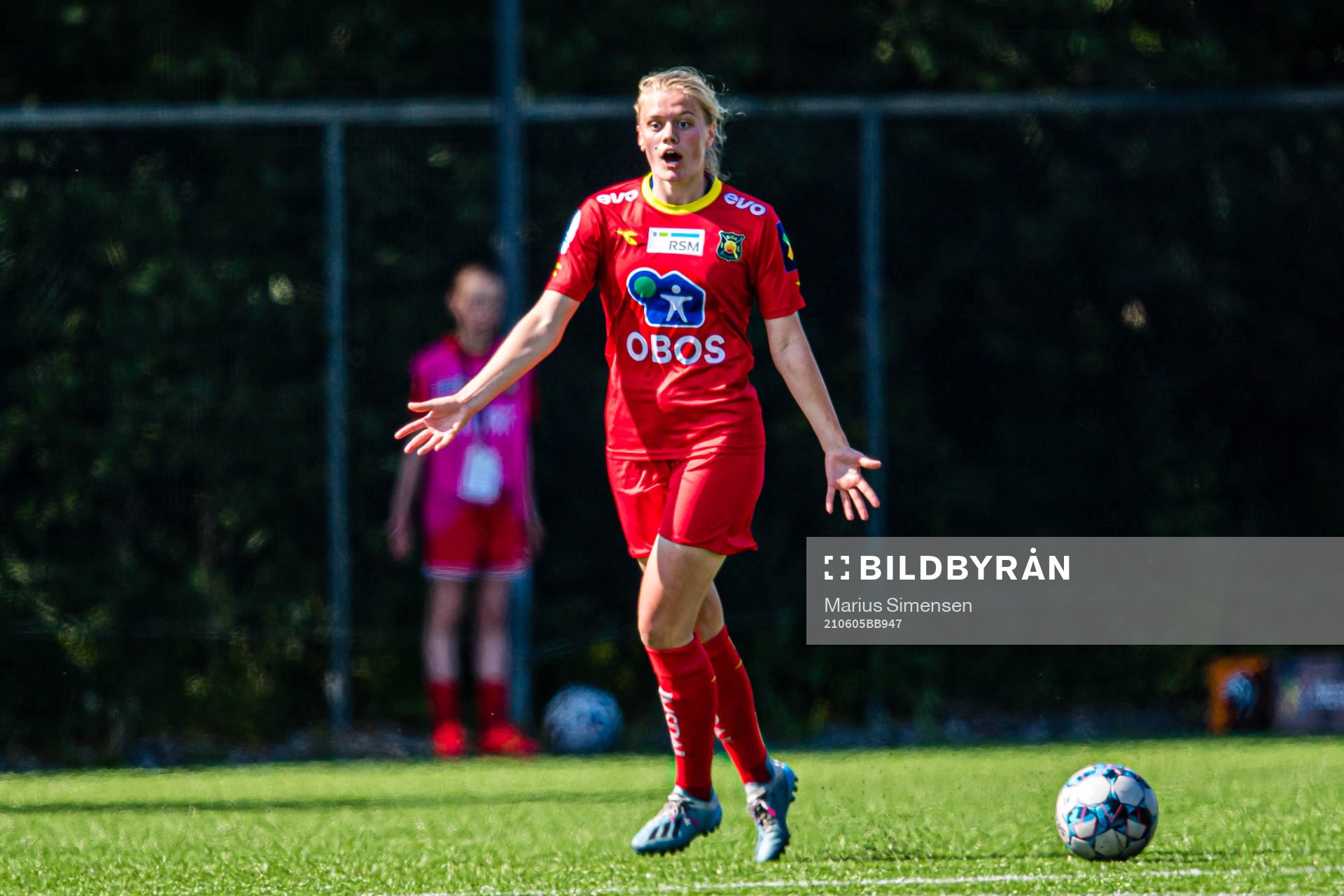 Mathilde Hauge Harviken of Røa reacts