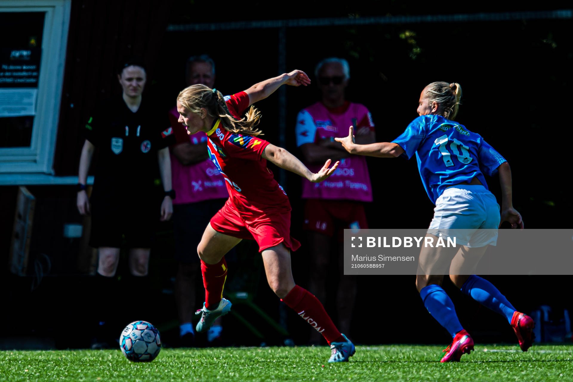Mathilde Hauge Harviken of Røa and Synne Sofie