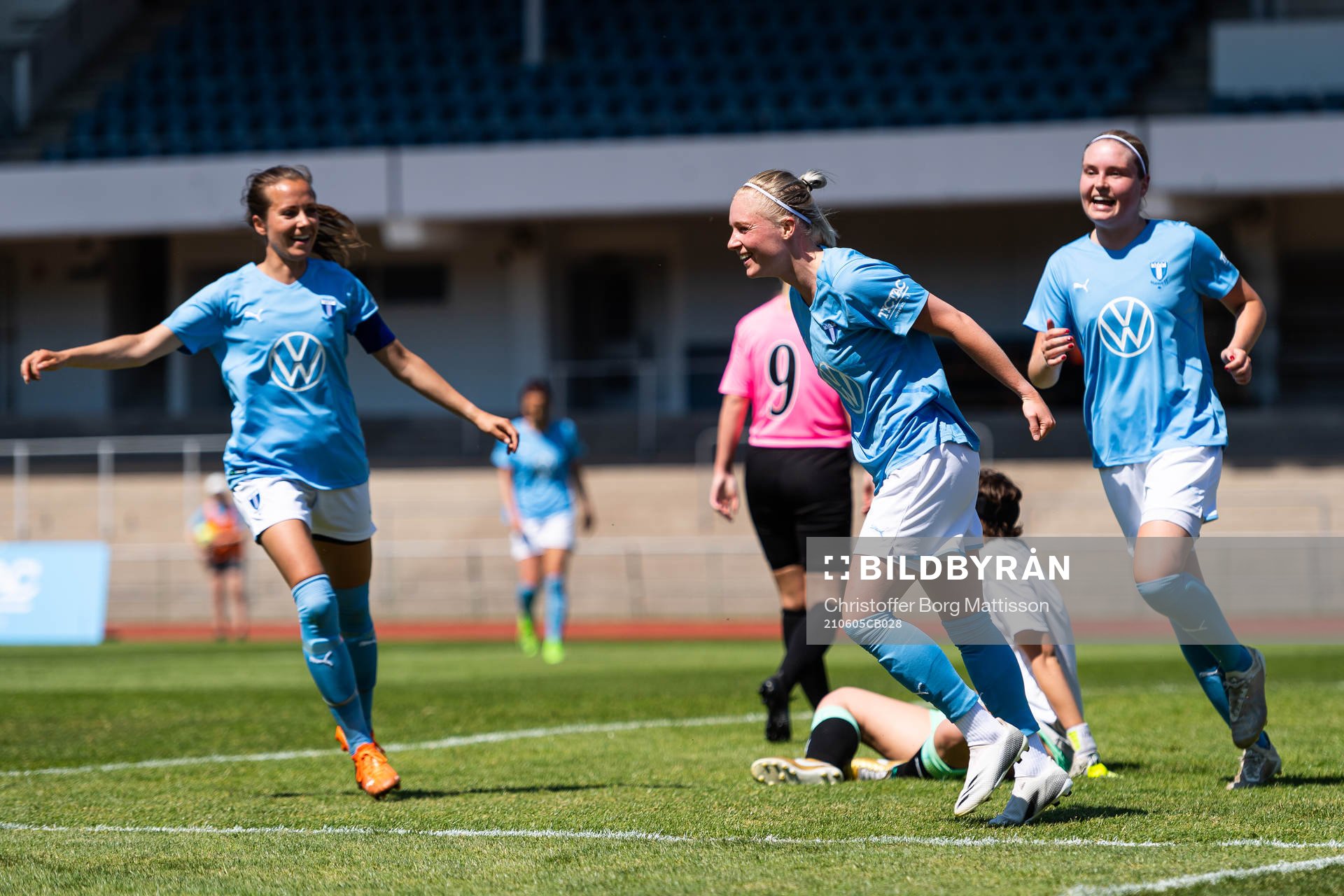 Malmö FFs Melina Skarström jublar