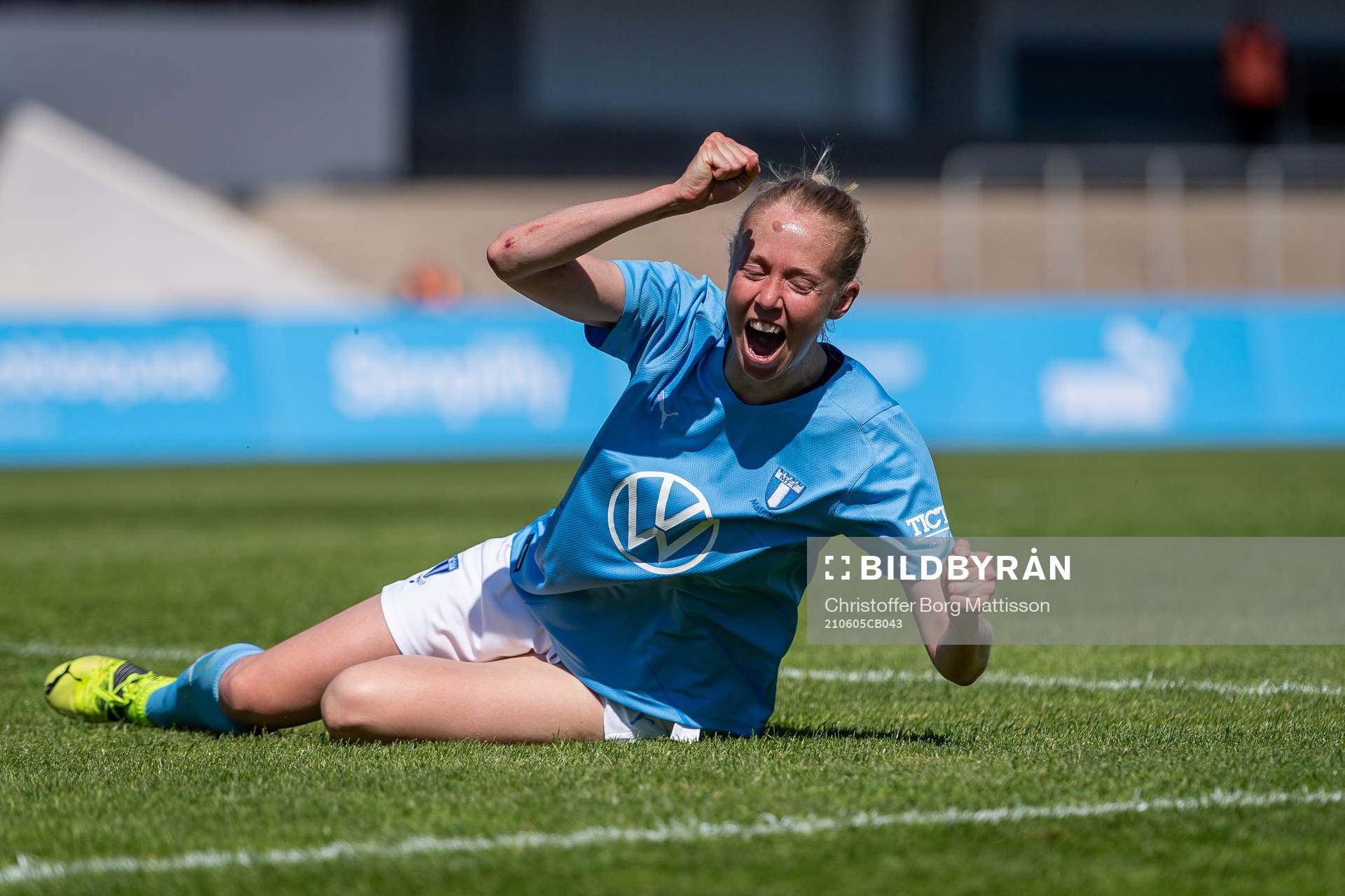 Malmö FFs Stina Stadig jublar
