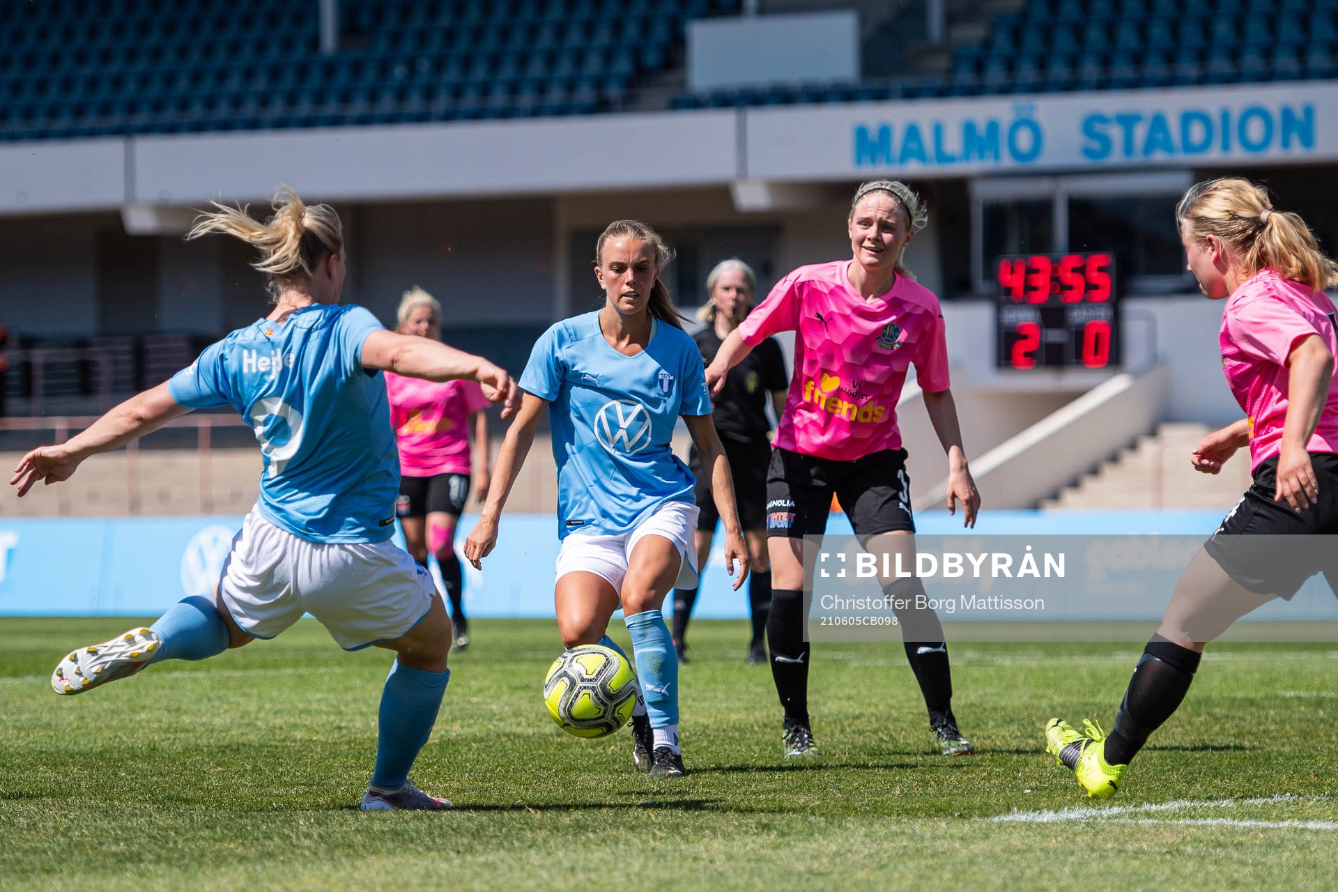 Malmö FFs Malin Gunnarsson och Elin Björklund oroar