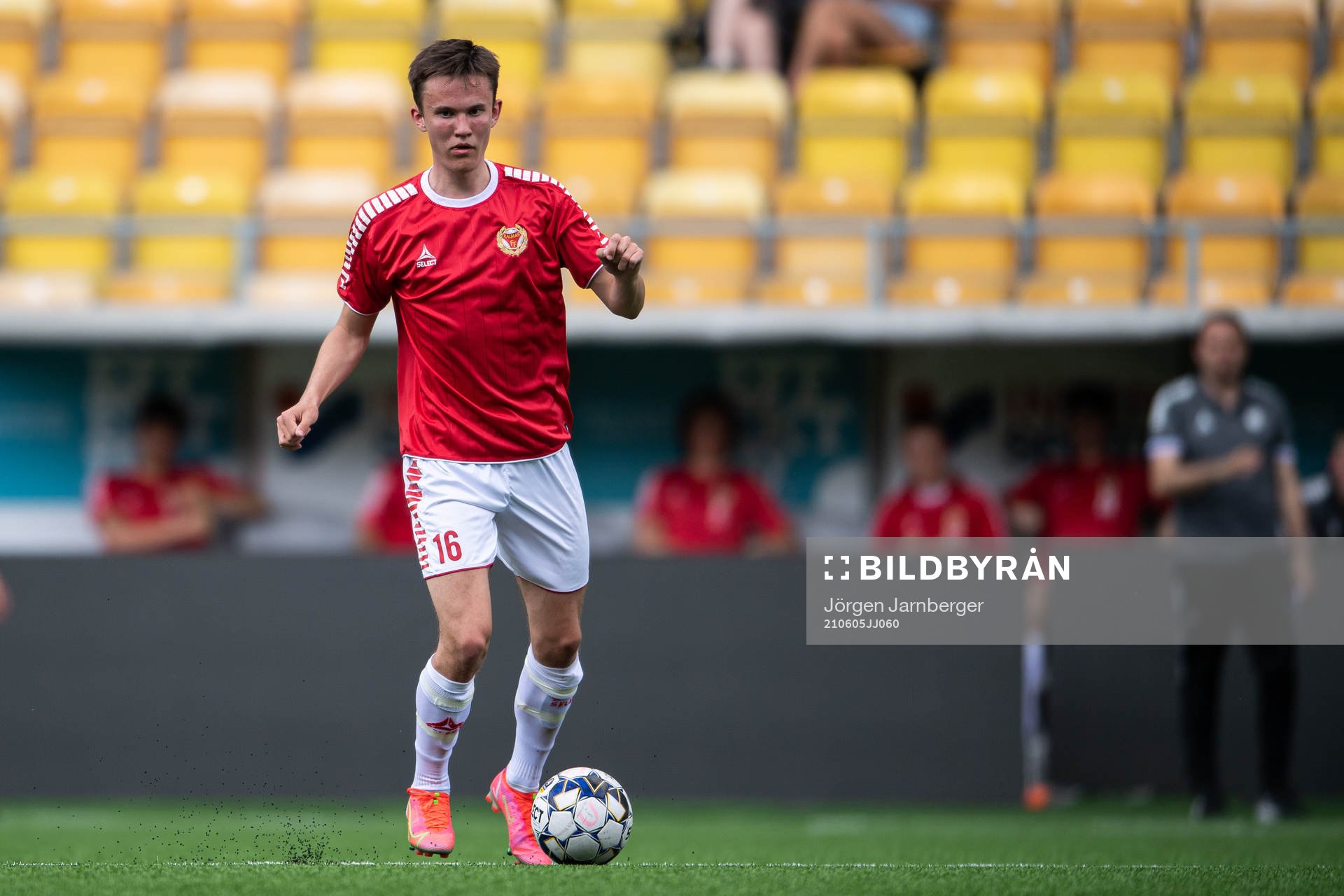 Kalmars Sebastian Nilsson under fotbollsmatchen i P19 Allsvenskan Södra mellan Elfsborg och Kalmar FF den 5 juni 2021 i Borås.