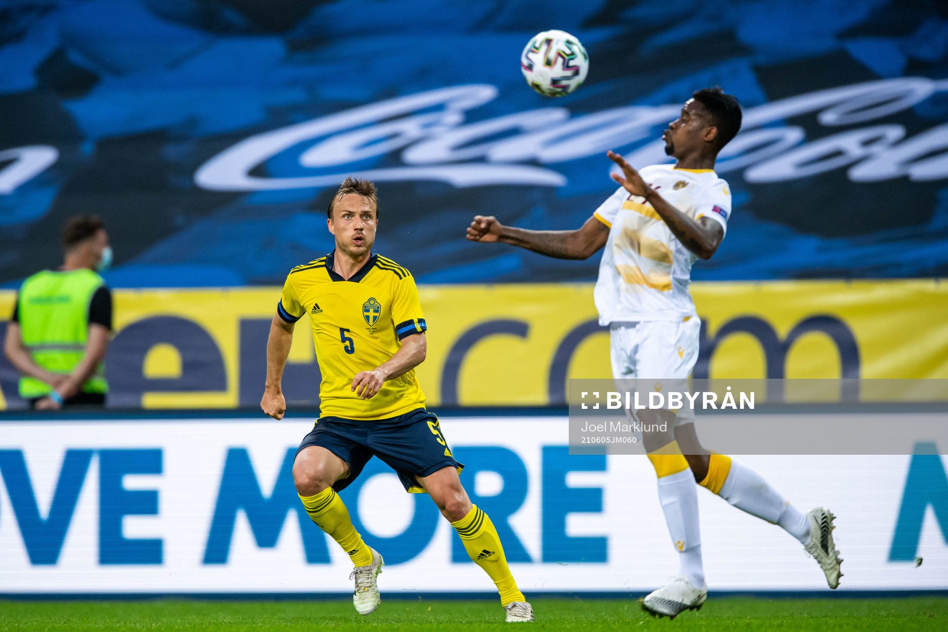 Pierre Bengtsson of Sweden and Jordi Joao Monroy Ararat of