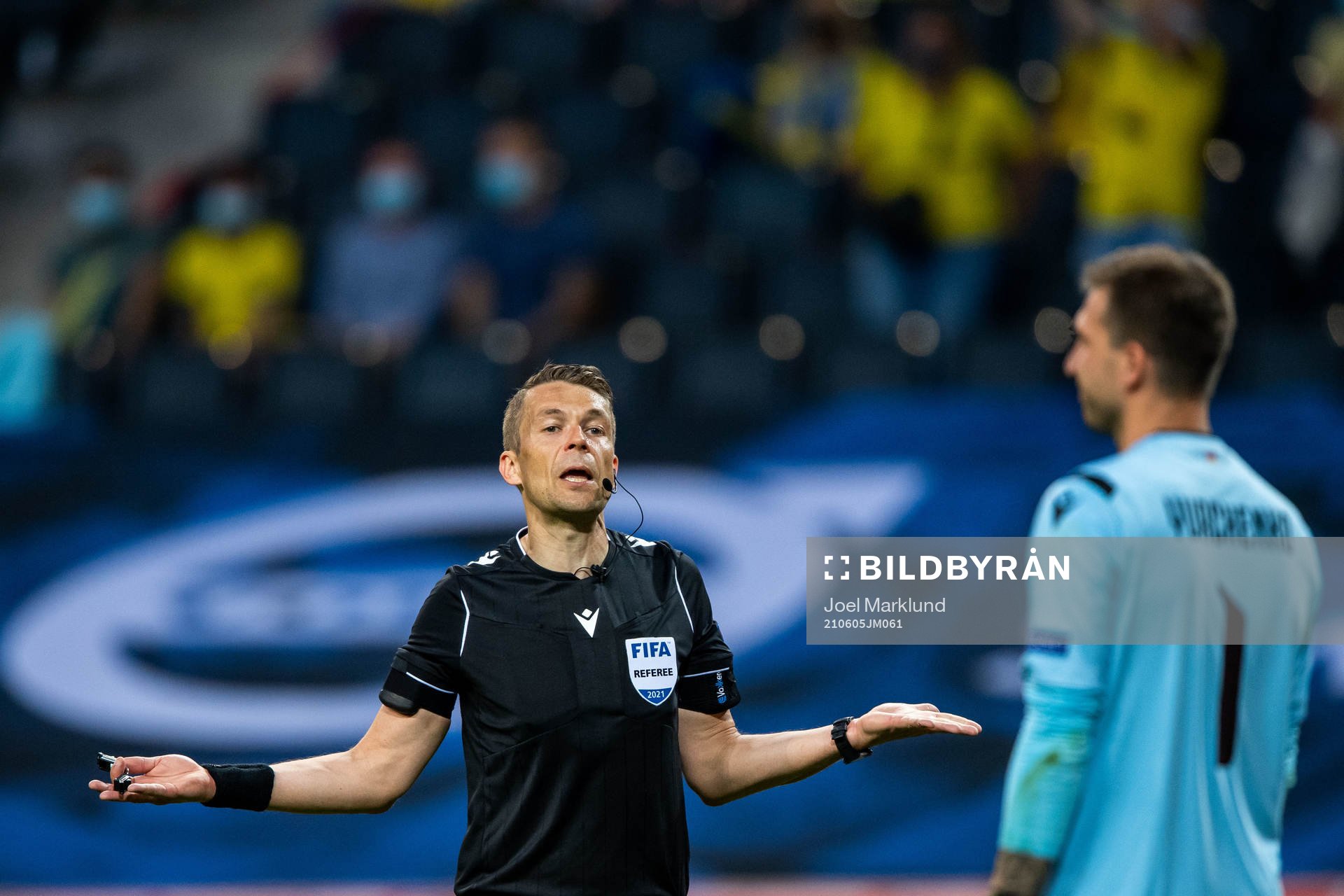 Referee Mattias Gestranius