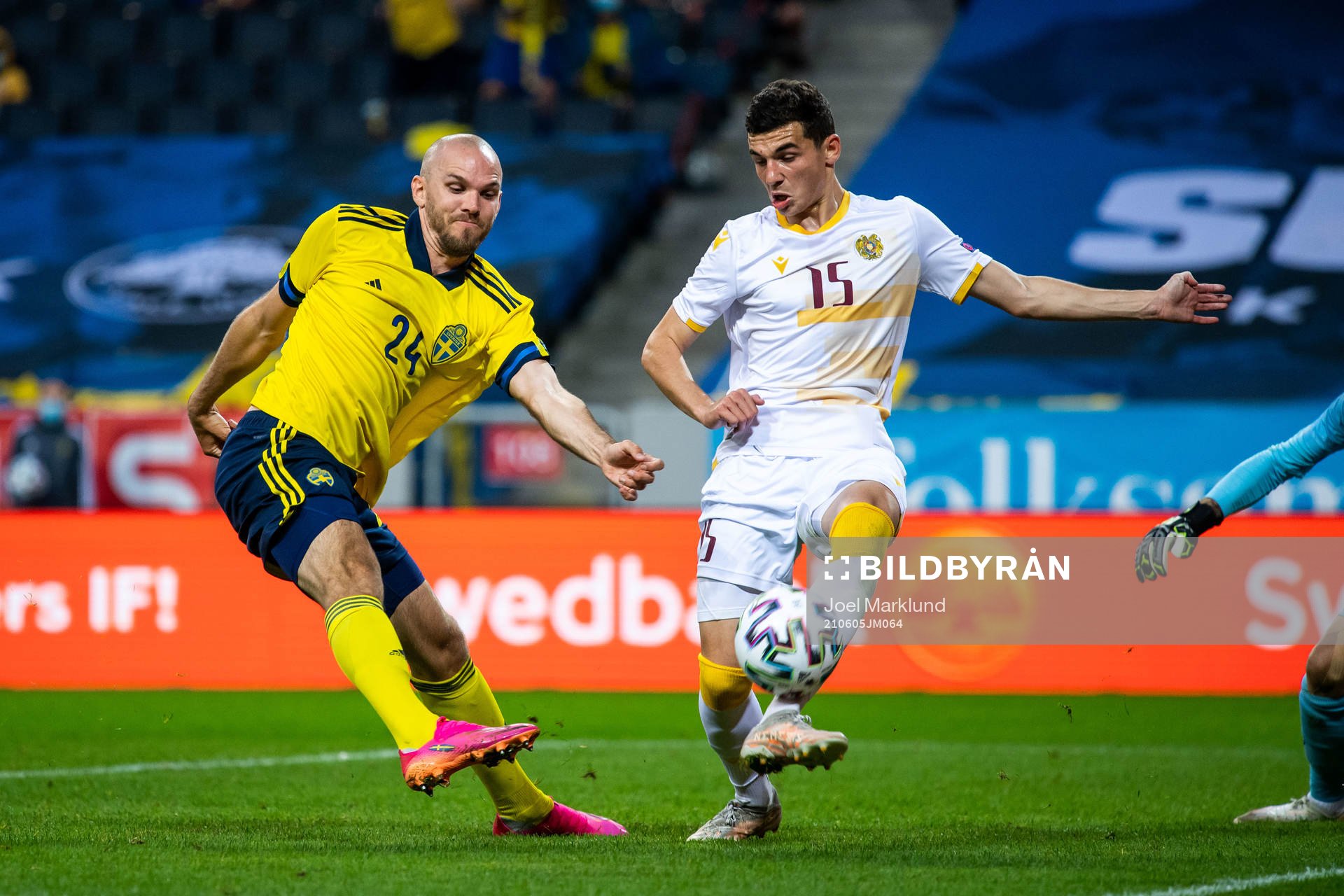 Marcus Danielson of Sweden and Eduard Spertsyan of Armenia