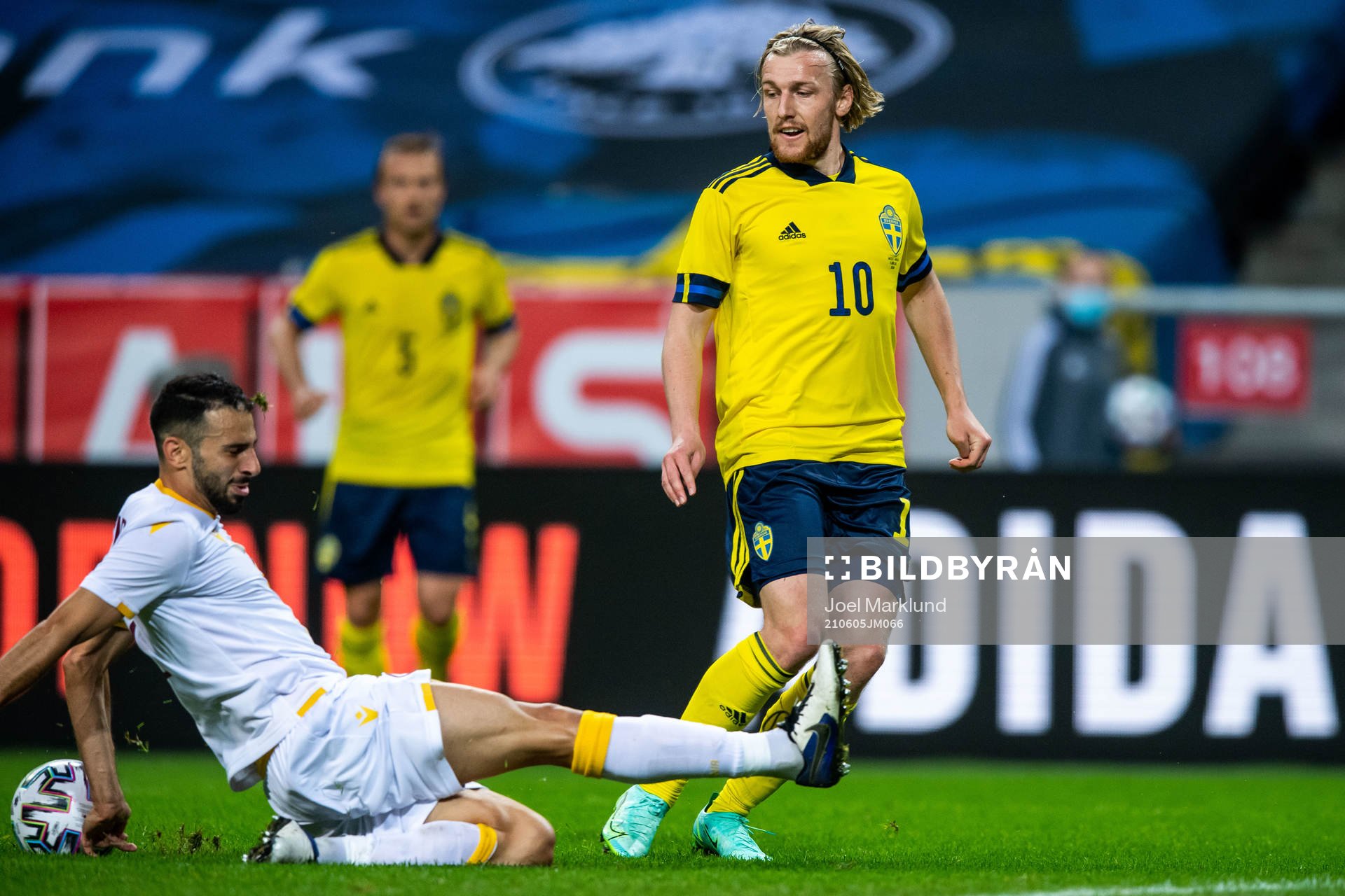 Taron Voskanyan of Armenia and Emil Forsberg of Sweden during the international friendly football match between Sweden and Armenia on June 5, 2021 in Stockholm.