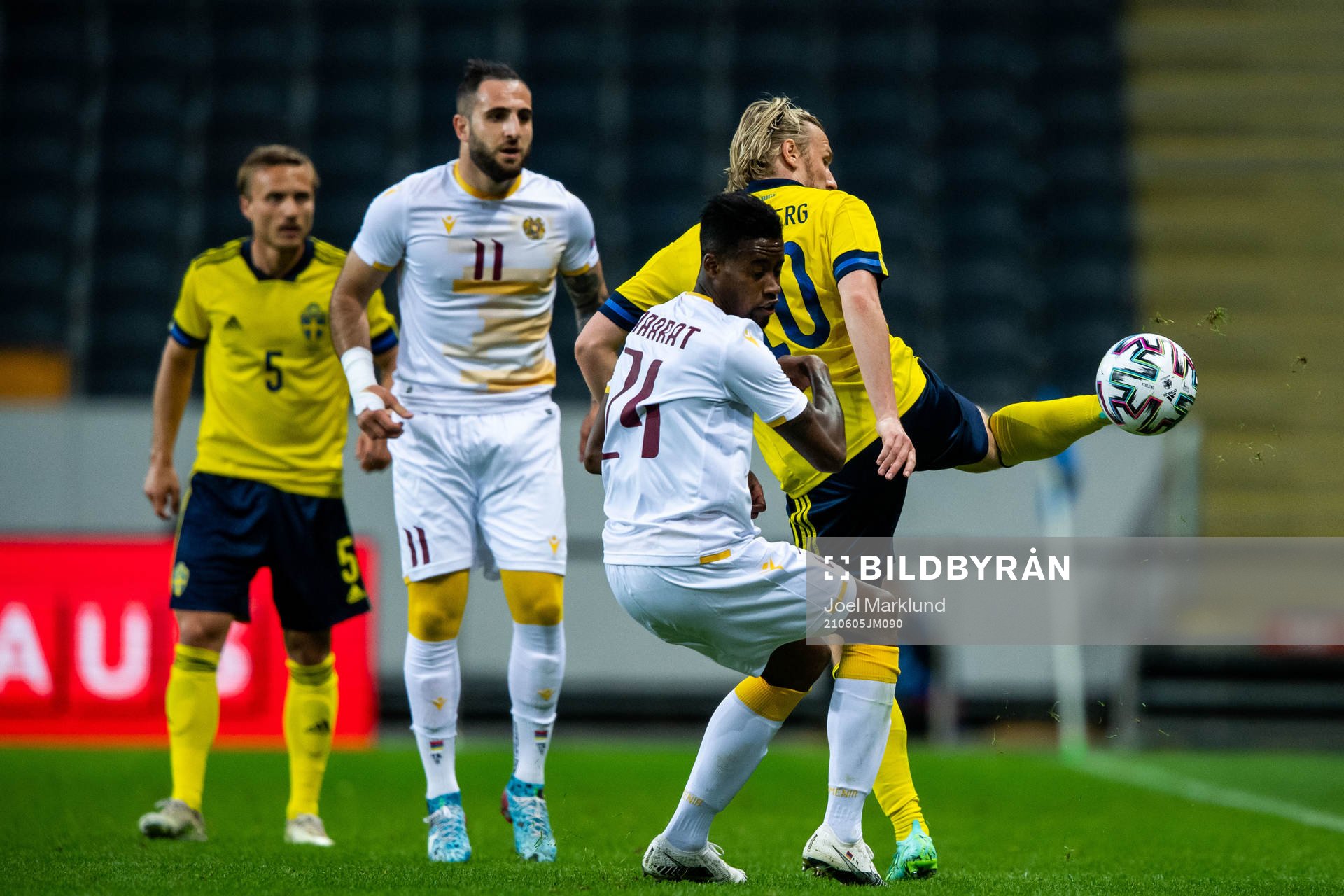 Emil Forsberg of Sweden and Jordi Joao Monroy Ararat of