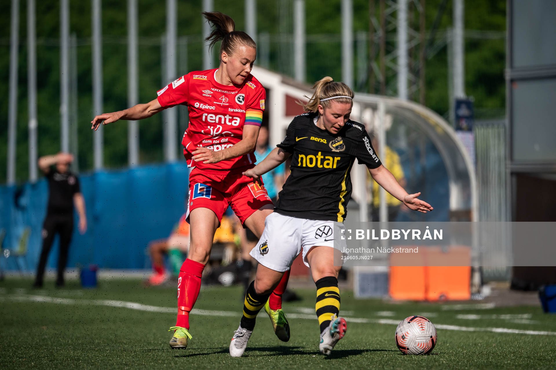 s Clara Härdling och Örebros Frida Abrahamsson