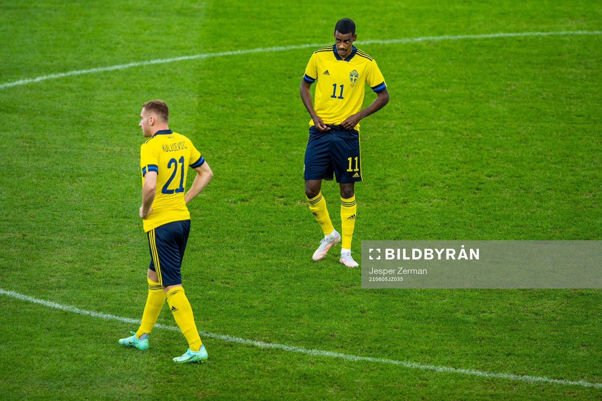 Dejan Kulusevski and Alexander Isak of Sweden