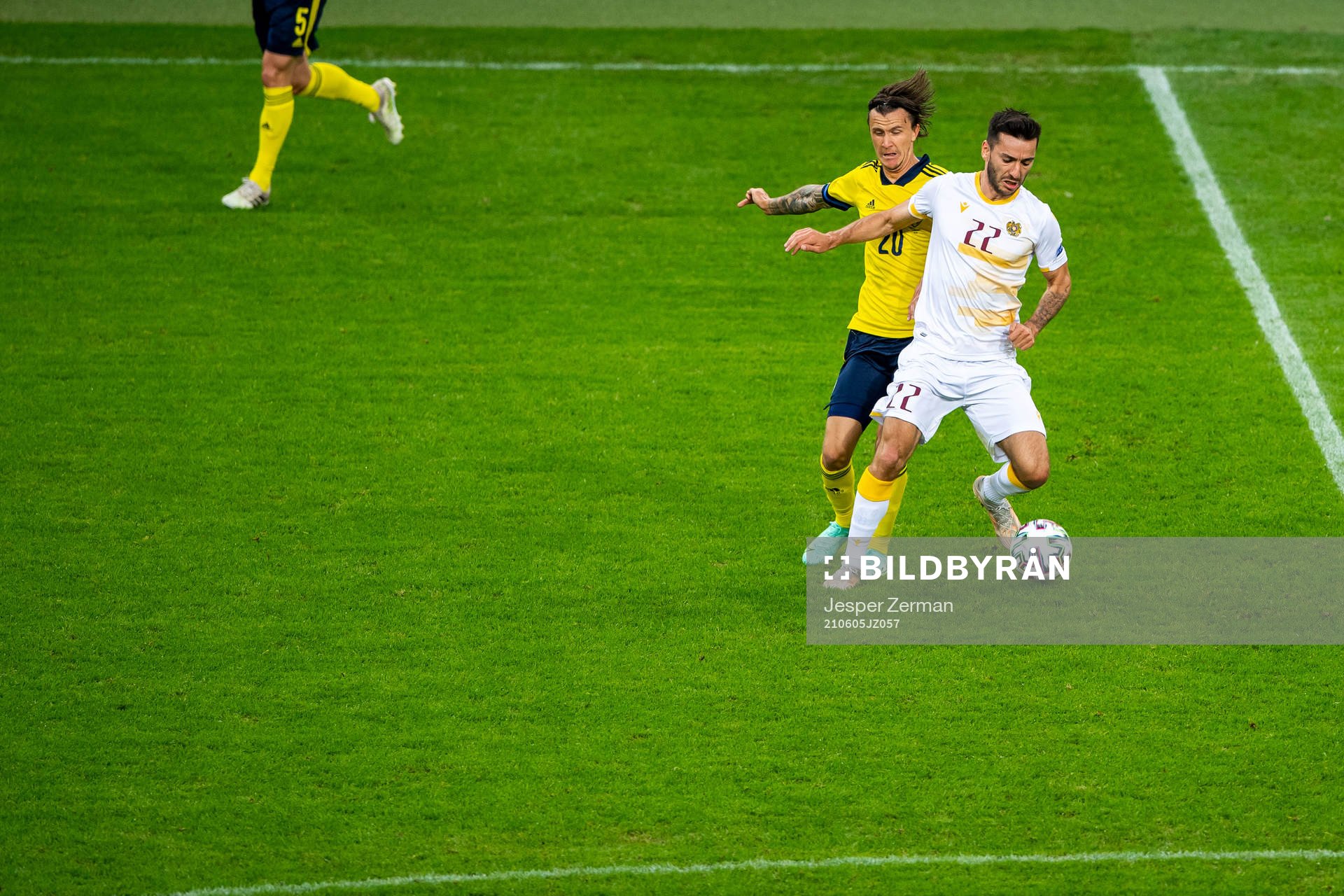 Kristoffer Olsson of Sweden and Sargis Adamyan of Armenia