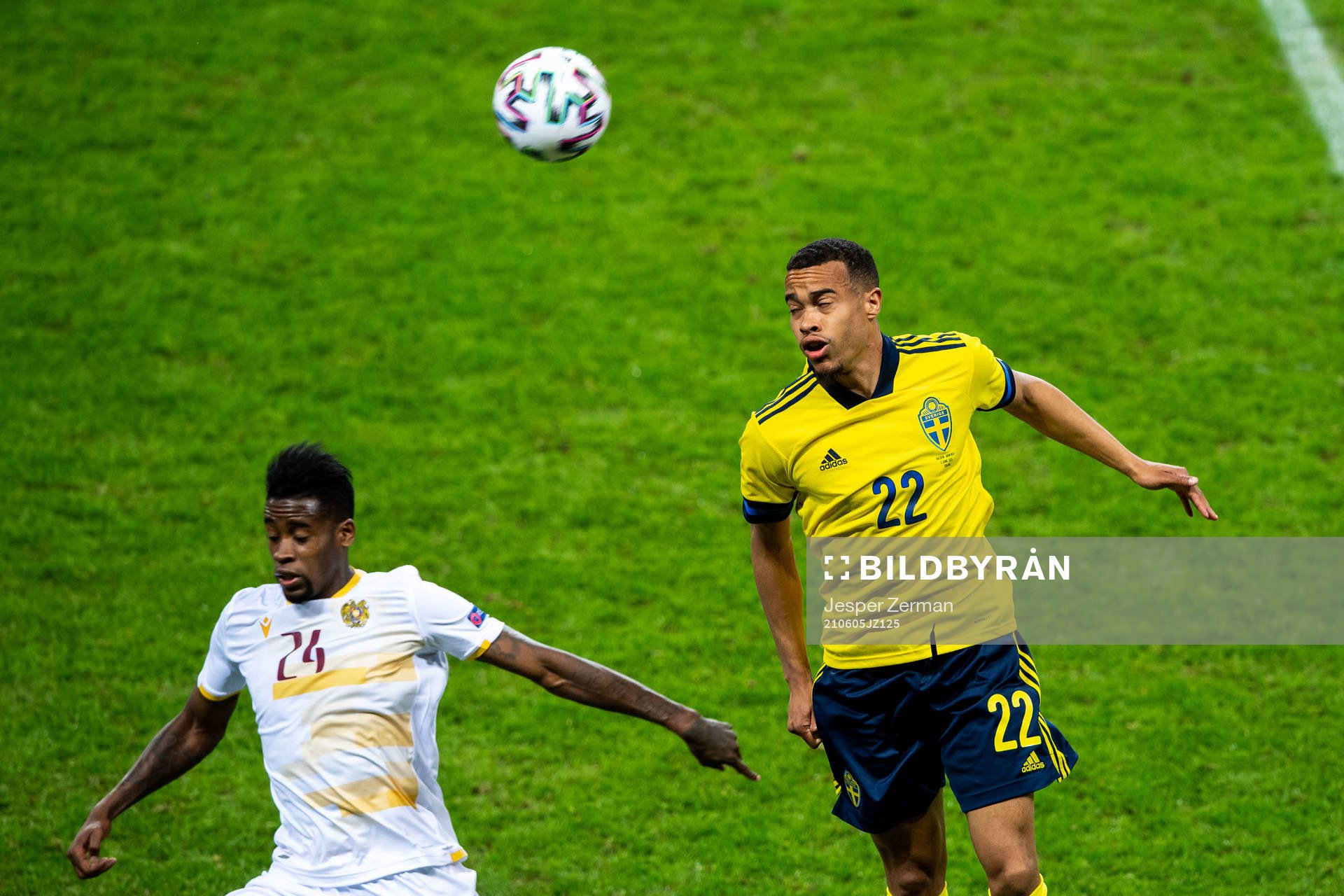 Jordi Joao Monroy Ararat of Armenia and Robin Quaison of