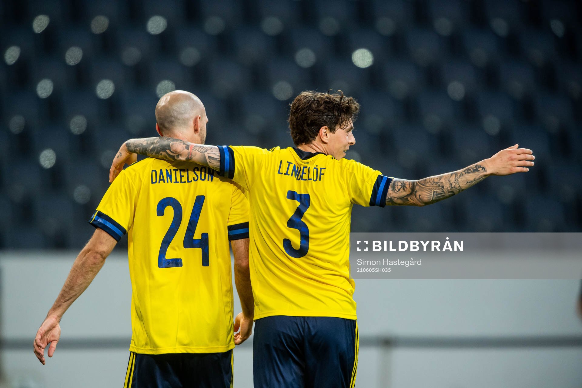 Marcus Danielson and Victor Nilsson Lindelöf of Sweden