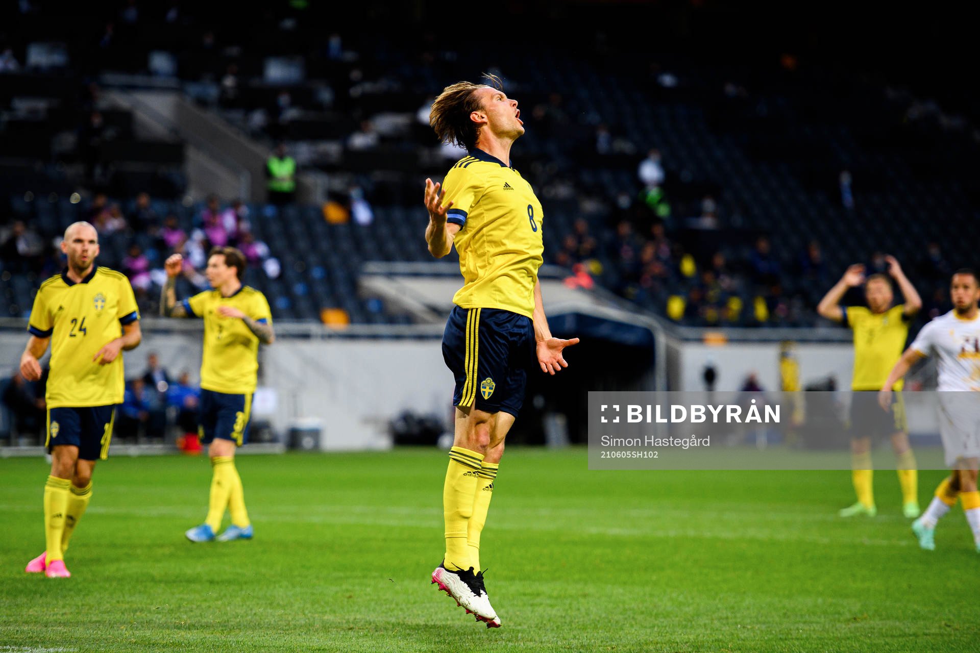 Albin Ekdal of Sweden reacts