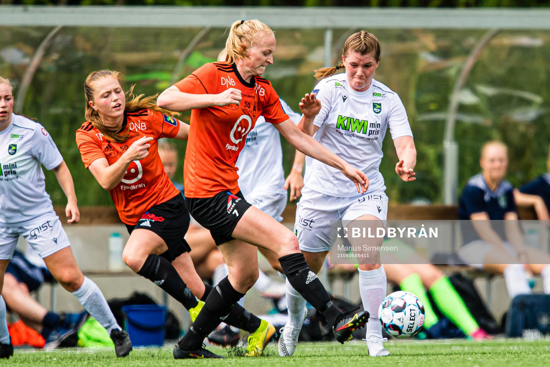 Nina Vestbøstad of Åsane and Anna Vagstad Brunstad of
