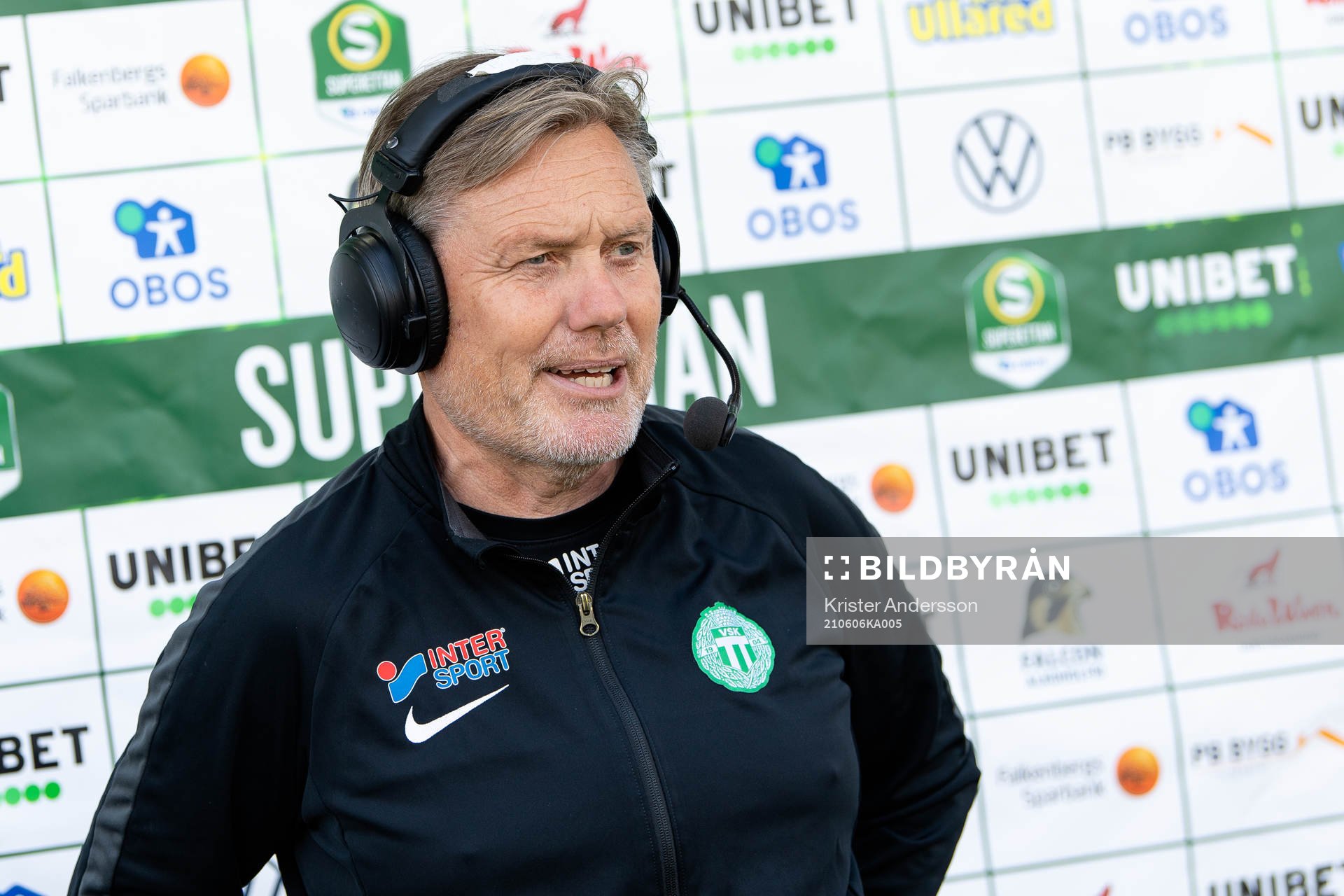 Västerås tränare Thomas Askebrand före fotbollsmatchen