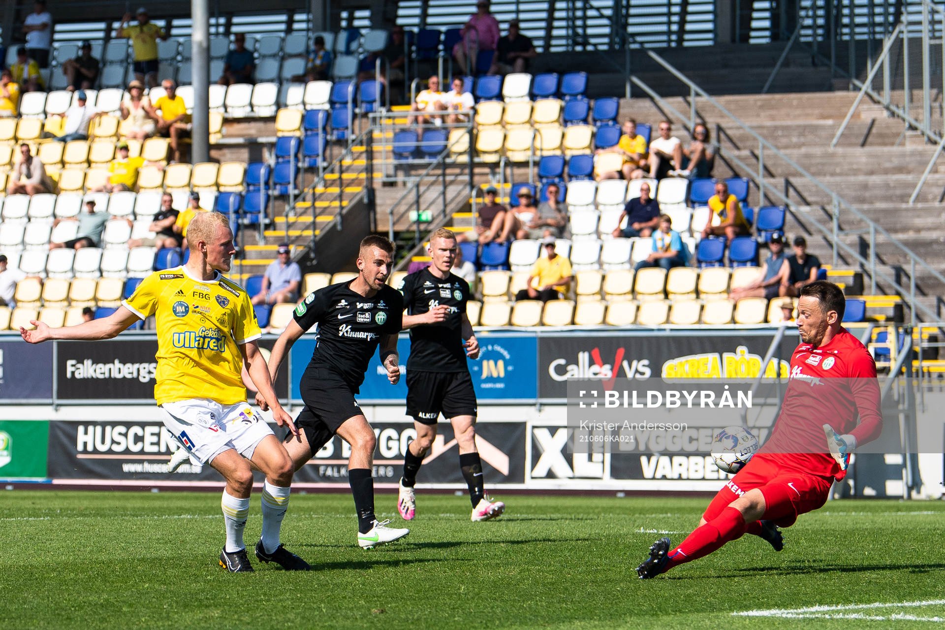 Falkenbergs Adam Bergmark Wiberg gör 2-1