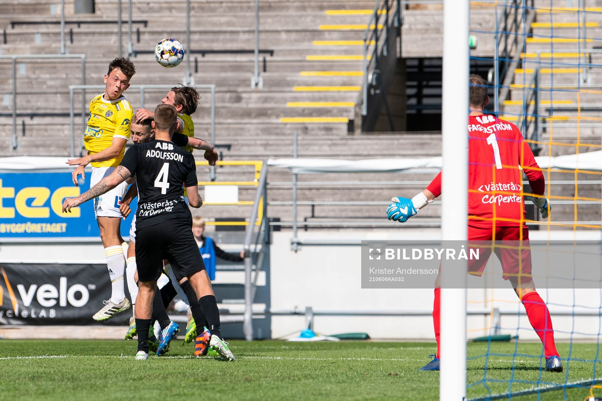 Falkenbergs Kalle Björklund under fotbollsmatchen i Superettan mellan Falkenberg och Västerås SK den 6 juni 2021 i Falkenberg. 
