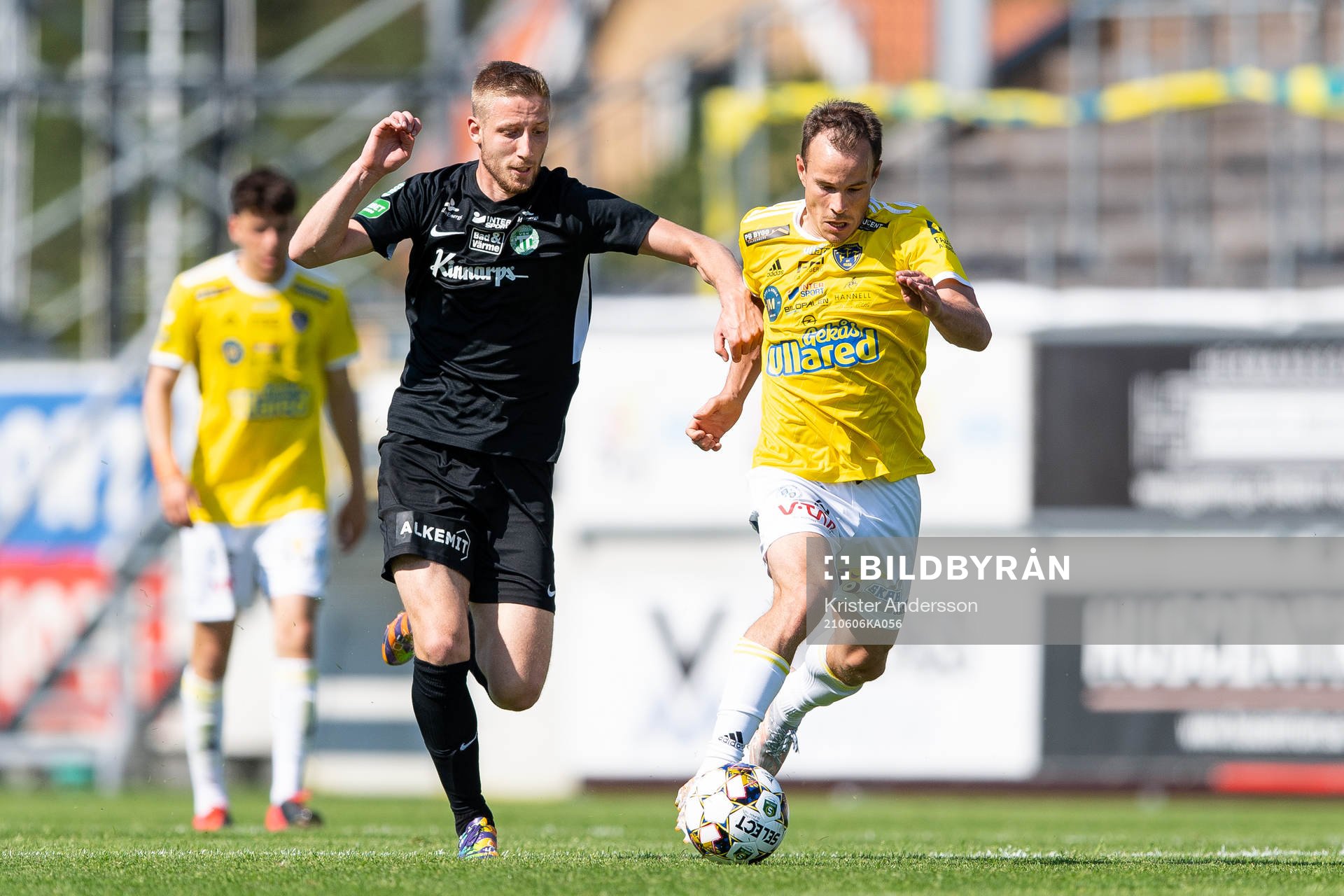 Västerås Kevin Custovic och Falkenbergs Anton Wede