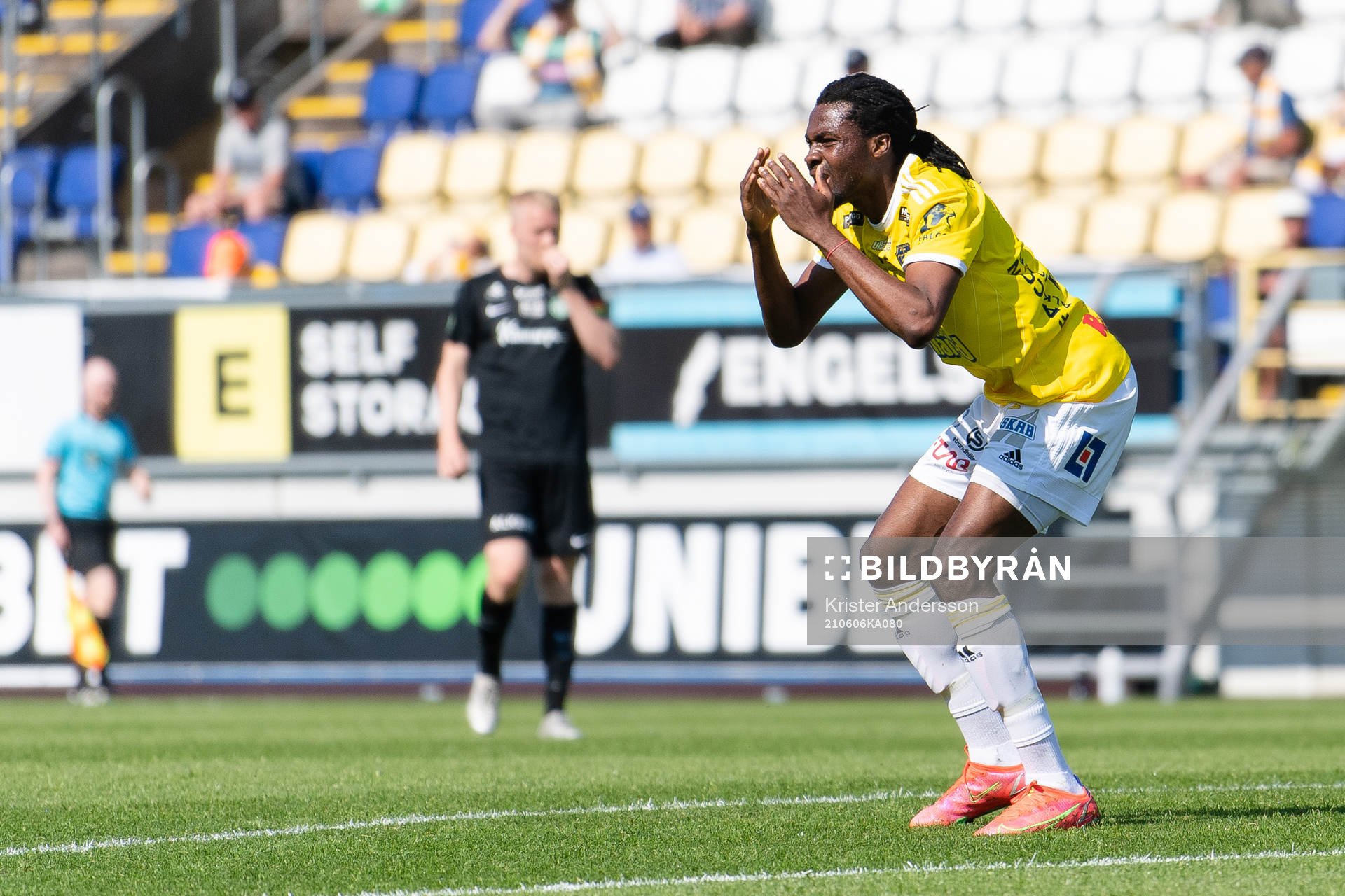 Falkenbergs Kwame Kizito reagerar