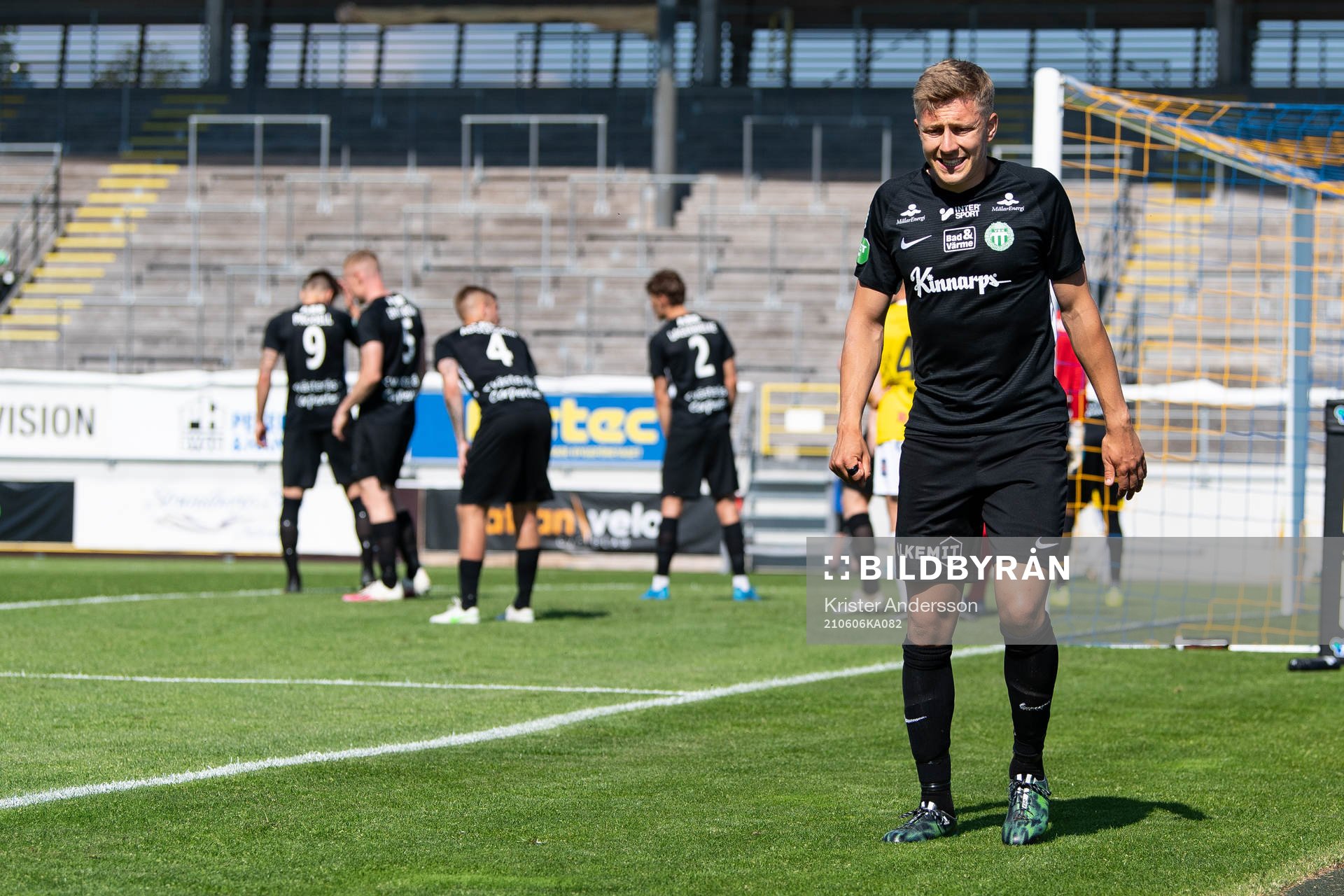 Västerås Simon Gefvert kli er av med skada