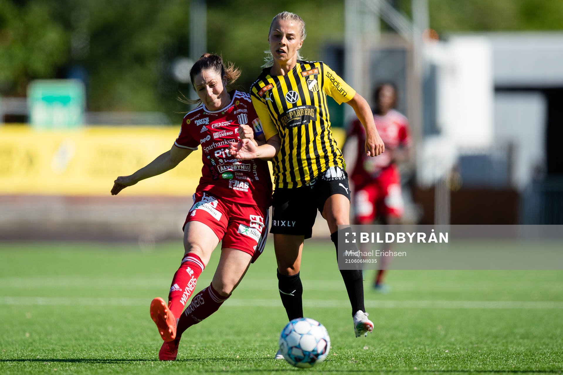 Piteås Josefin Johansson och Häckens Lotta Ökvist
