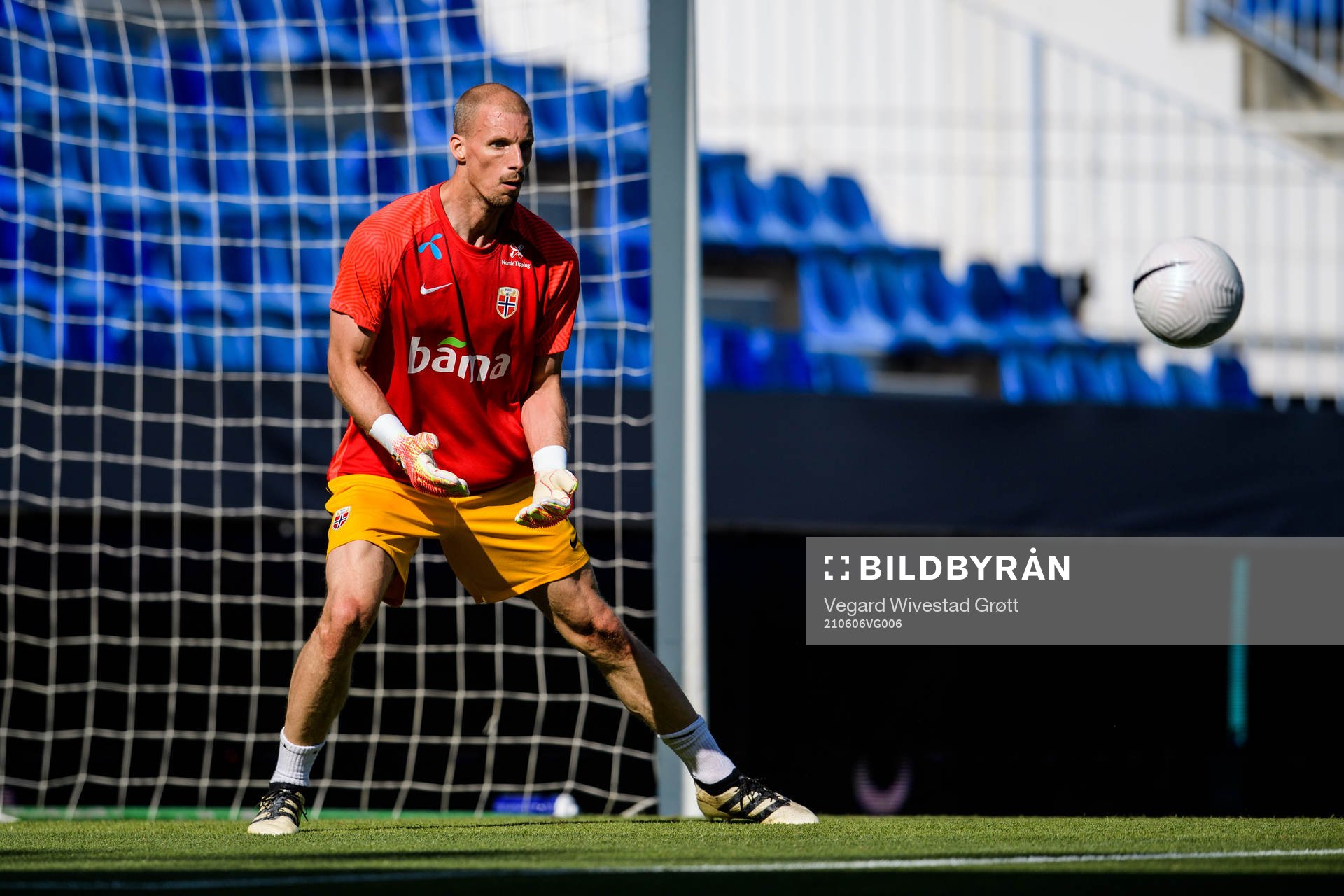 goalkeeper André Hansen of Norway