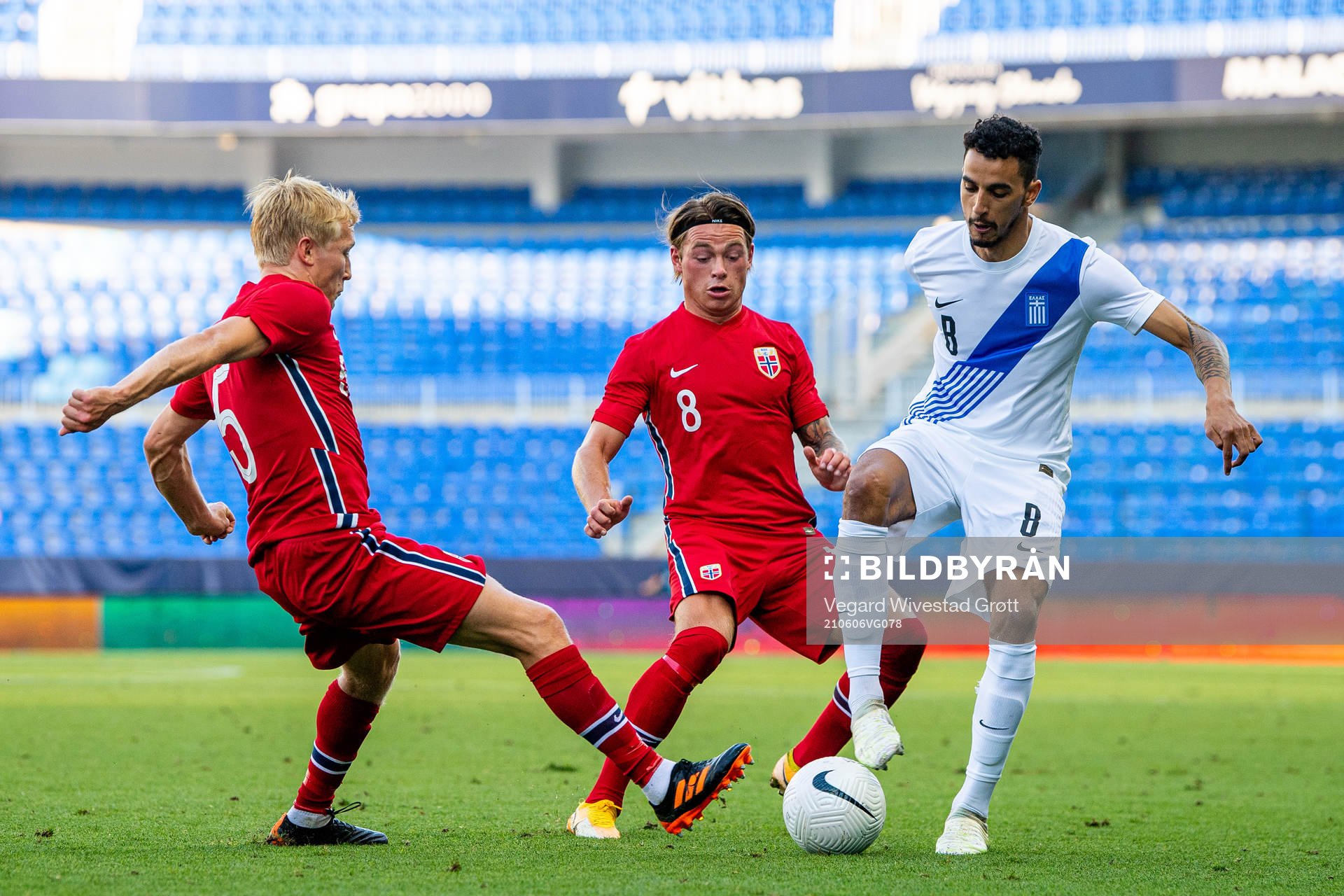 Birger Meling and Patrick Berg of Norway against Carlos