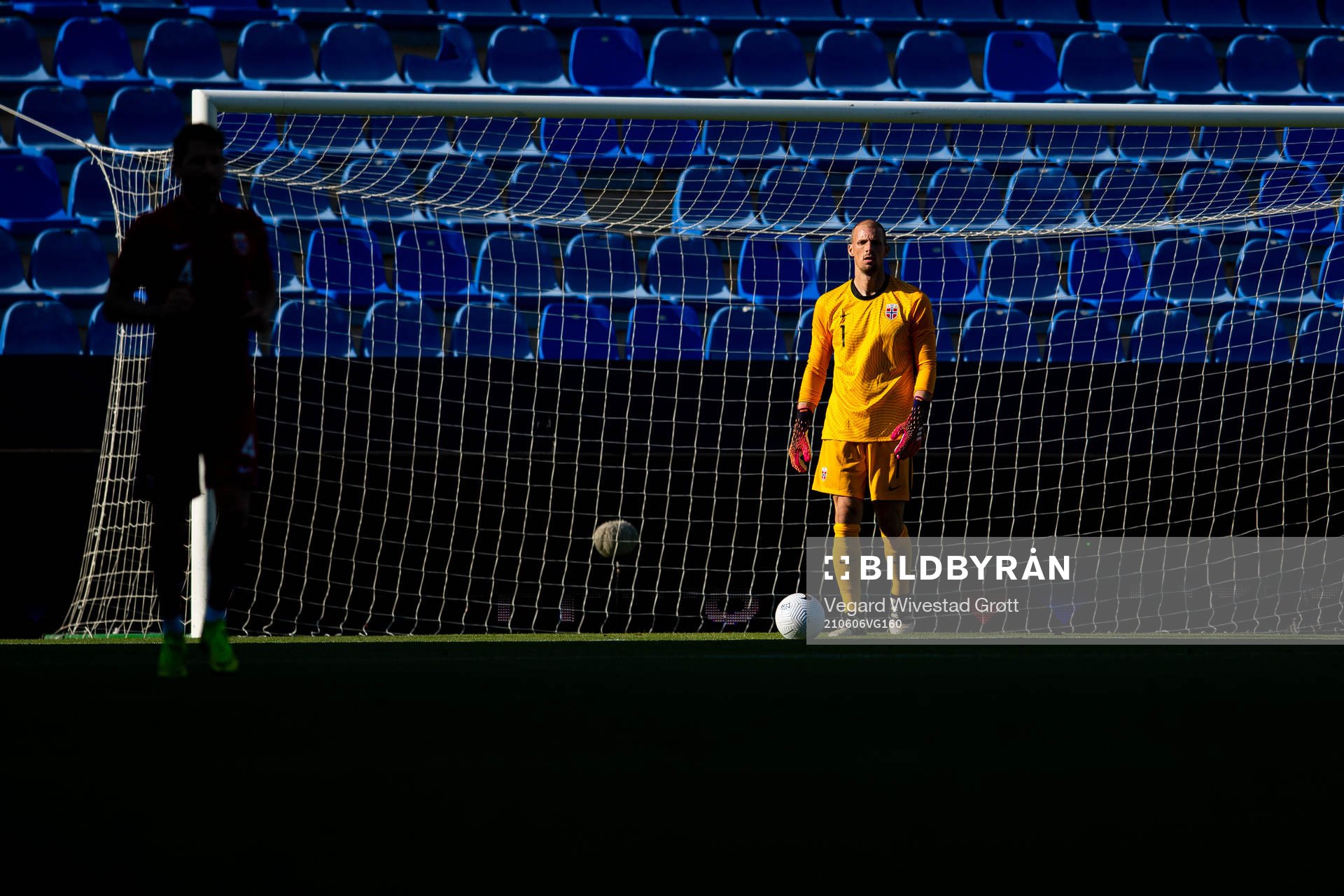 Goalkeeper André Hansen