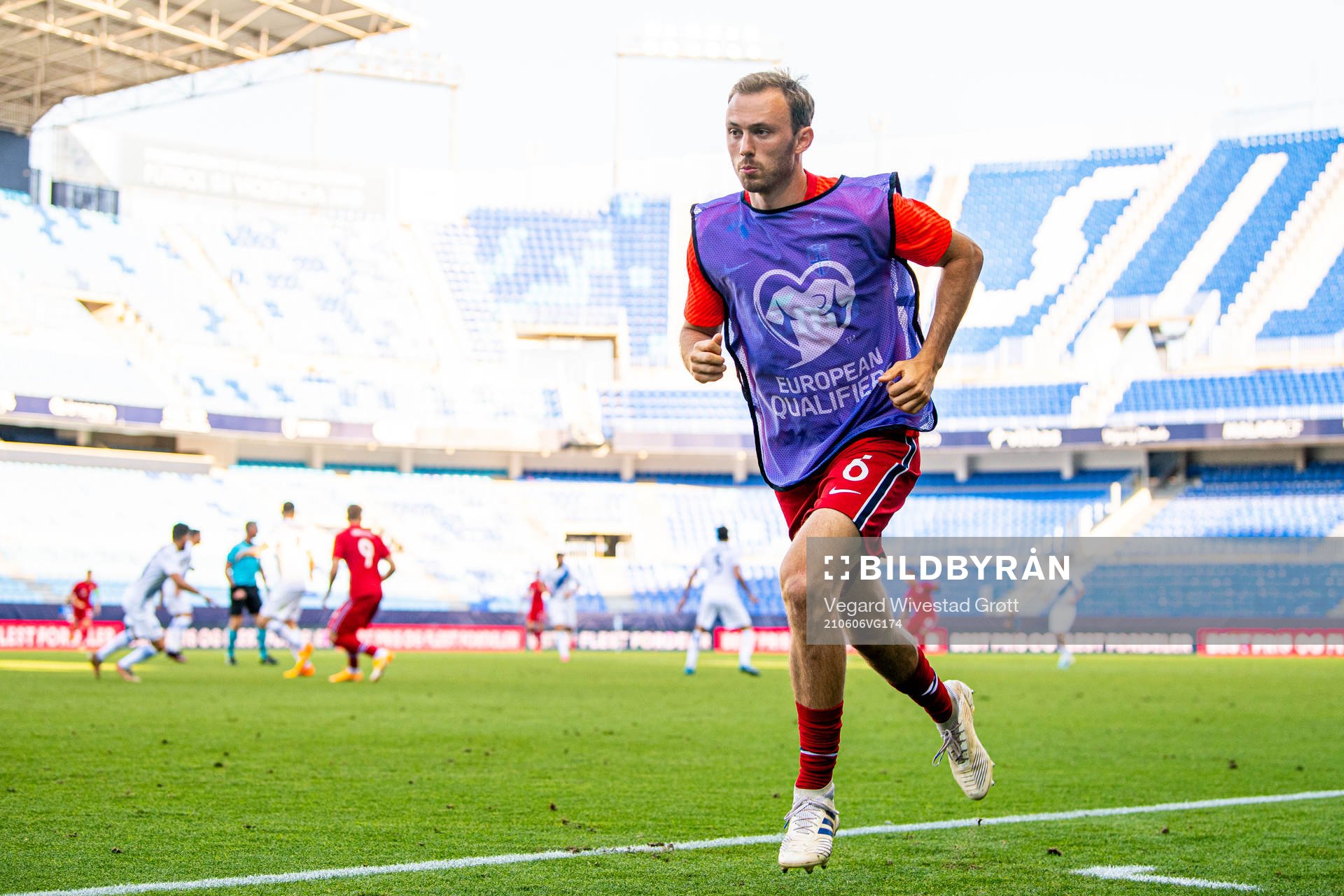 Fredrik Aursnes of Norway warms up