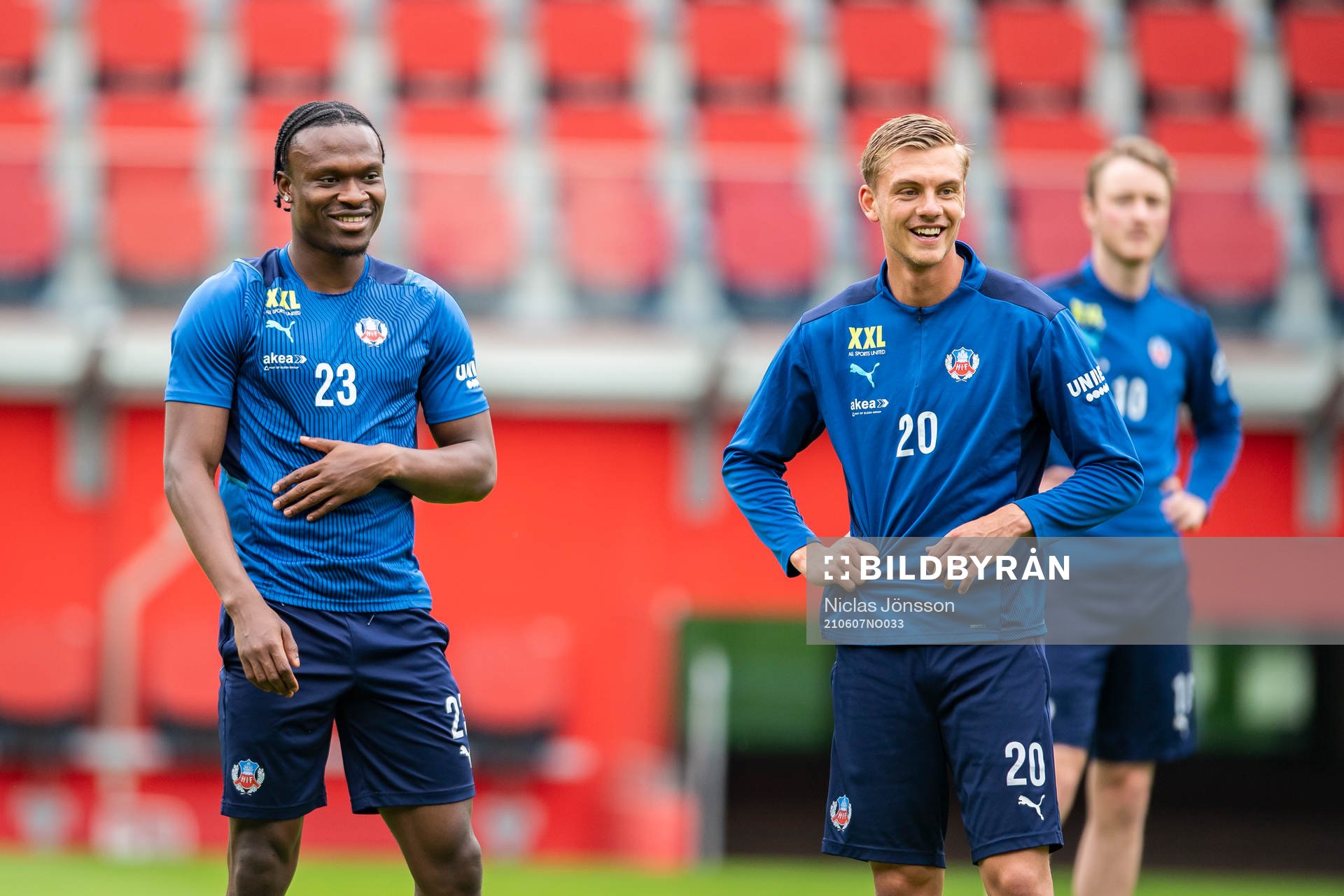 Helsingborgs Noel Mbo och Dennis Olsson