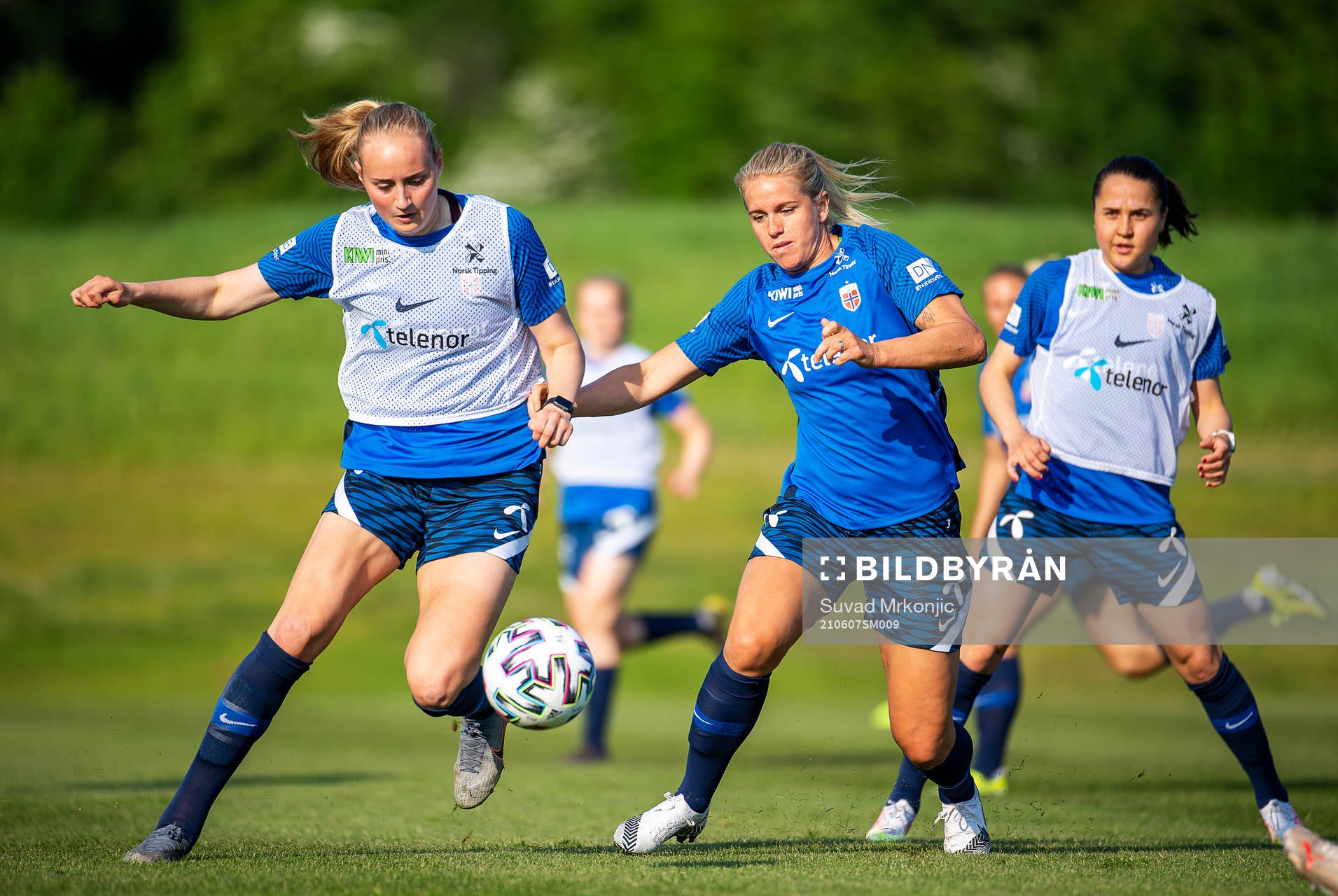 Emilie Bragstad and Elise Hove Thorsnes of the Norwegian