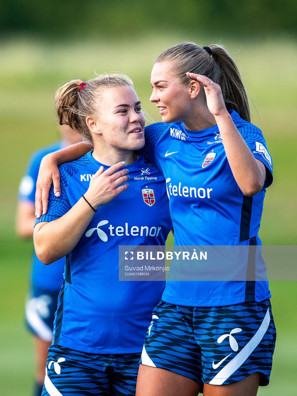 Olaug Tvedten and Malin Skulstal Sunde of the Norwegian