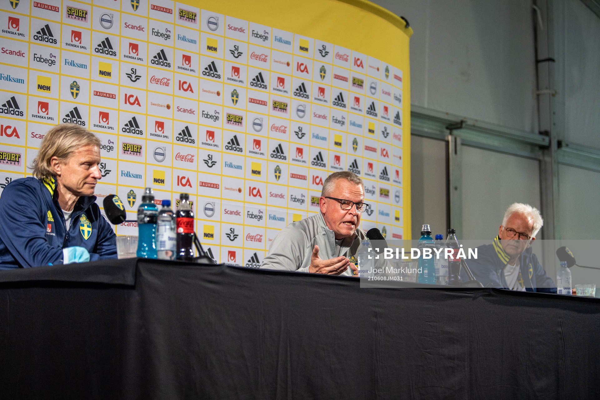 Team manager Stefan Pettersson, Janne Andersson, head coach