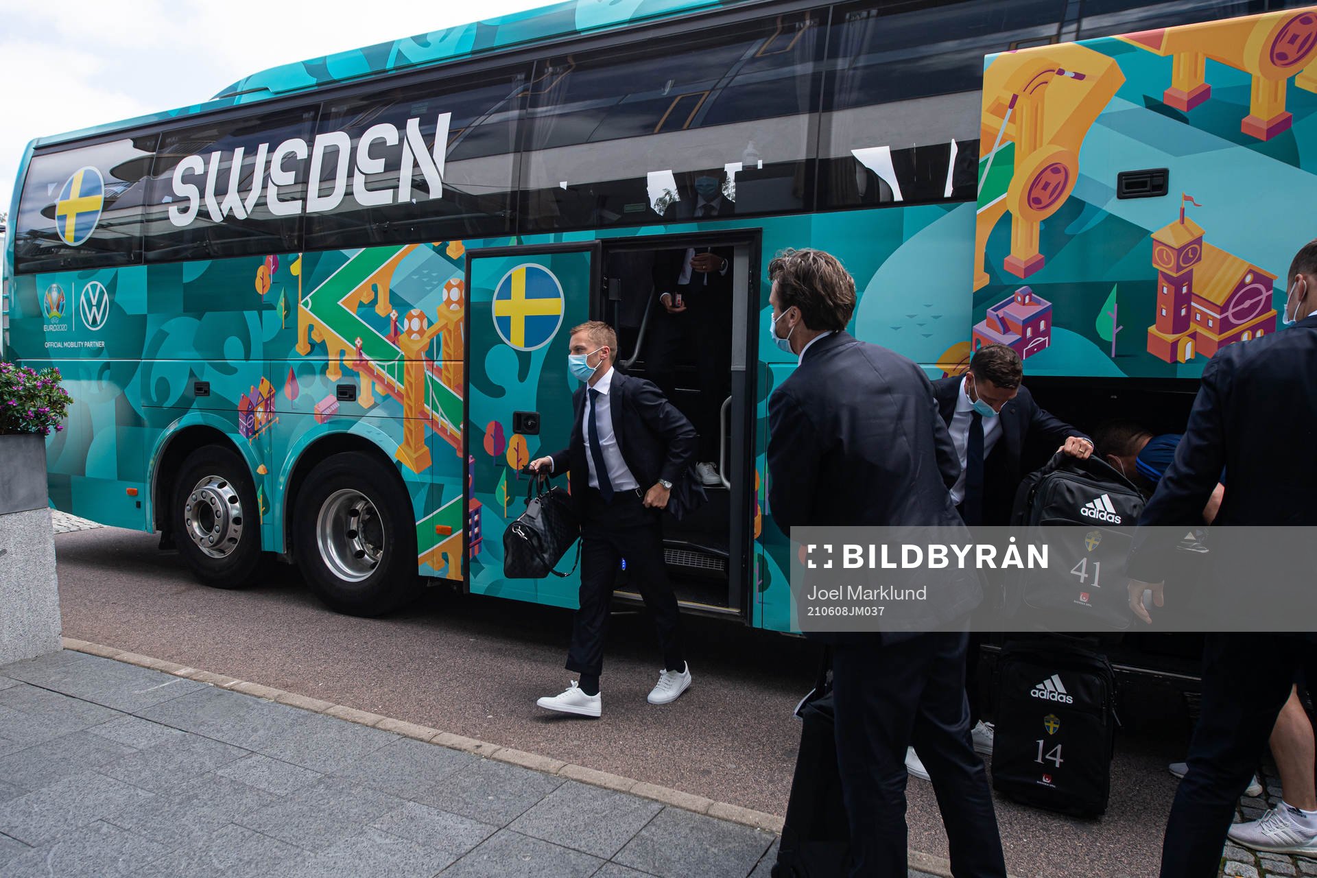 Sebastian Larsson, Gustav Svensson and Marcus Berg of the Swedish national football team arrive to base camp Sankt Jörgen Park ahead of the UEFA Euro 2020 Football Championship on June 8, 2021 in Gothenburg.