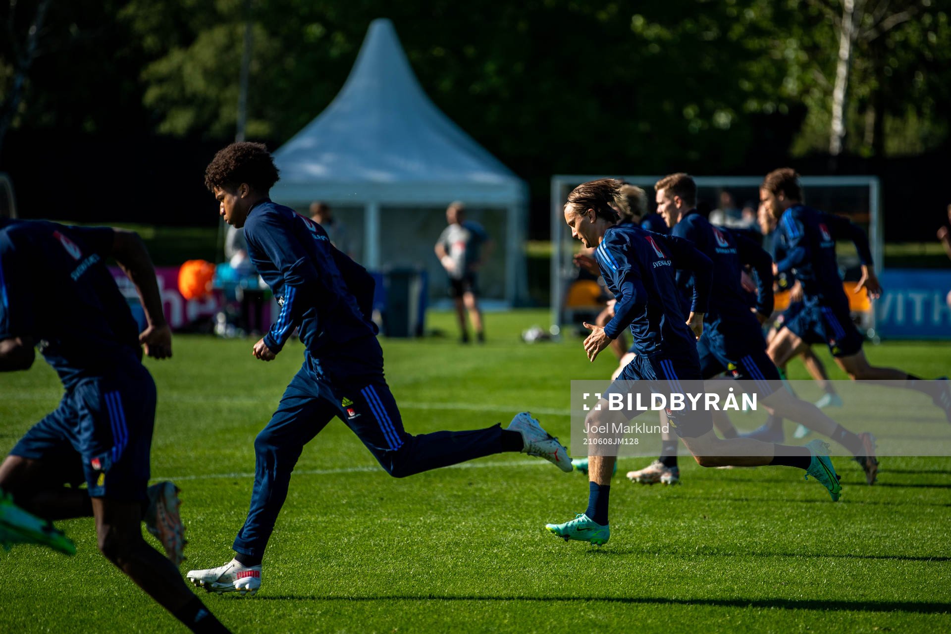 Jens Cajuste and Kristoffer Olsson of the Swedish national