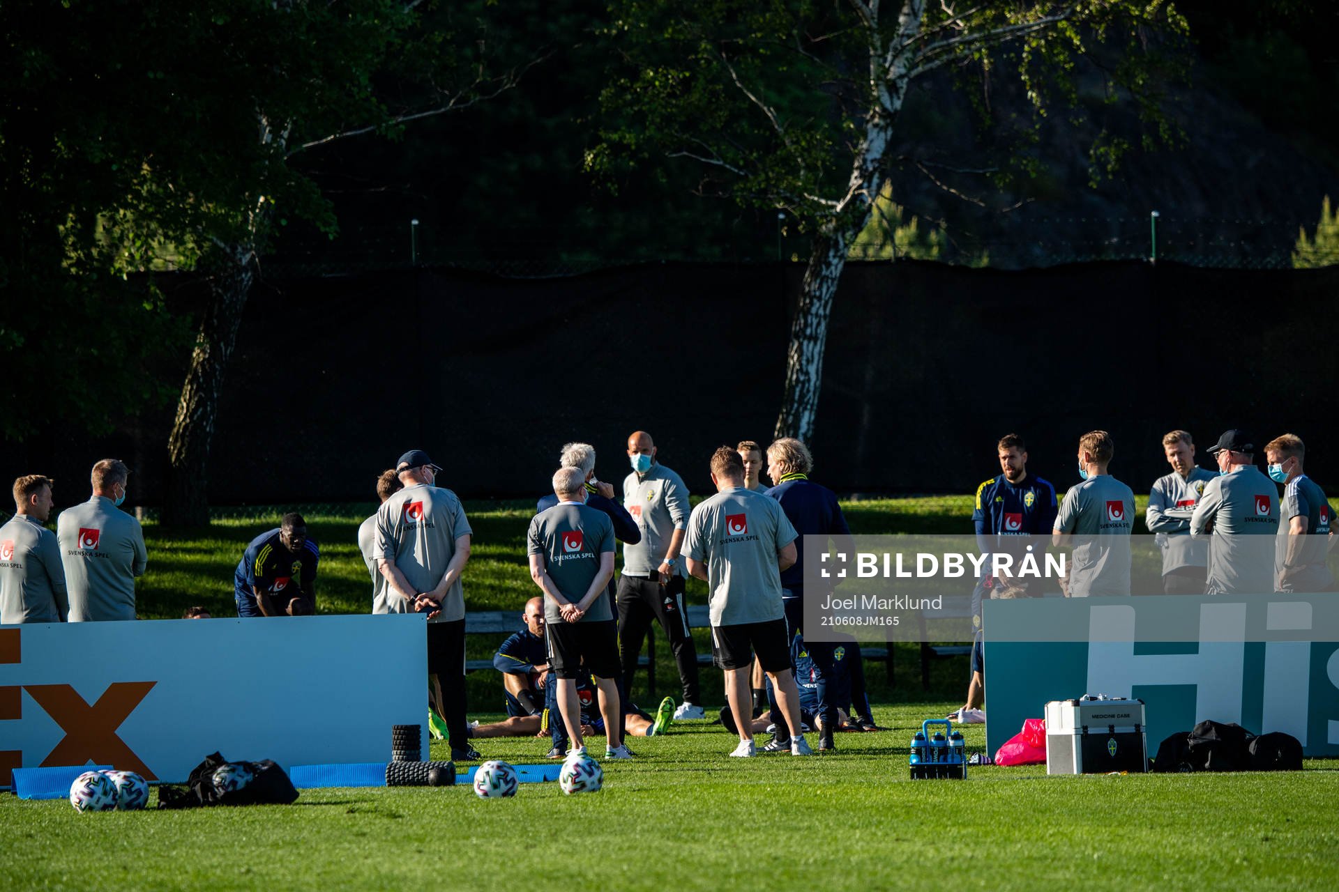 Team manager Stefan Pettersson talks to players and coaches of the Swedish national football team at a training session ahead of the UEFA Euro 2020 Football Championship on June 8, 2021 in Gothenburg.