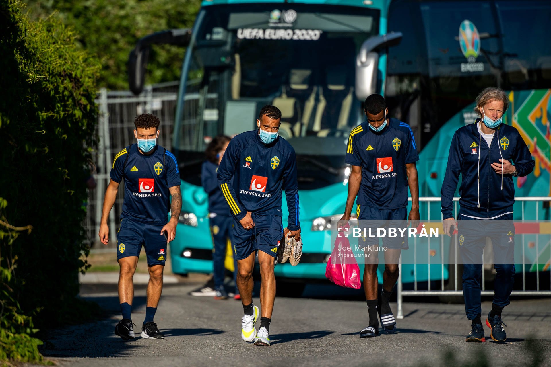 Jordan Larsson, Robin Quaison, Alexander Isak and team