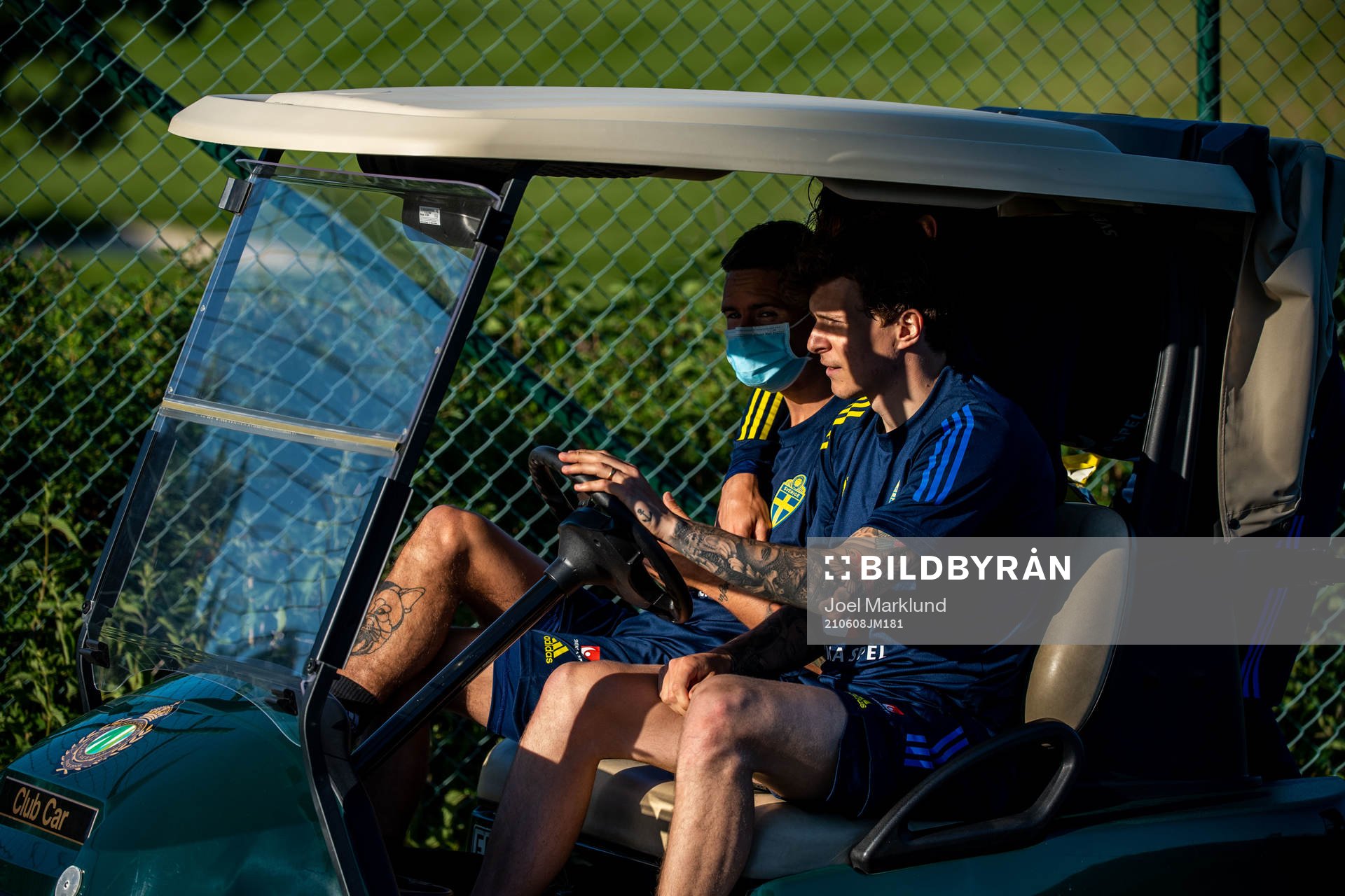 Mikael Lustig and Viktor Nilsson Lindelöf of the Swedish
