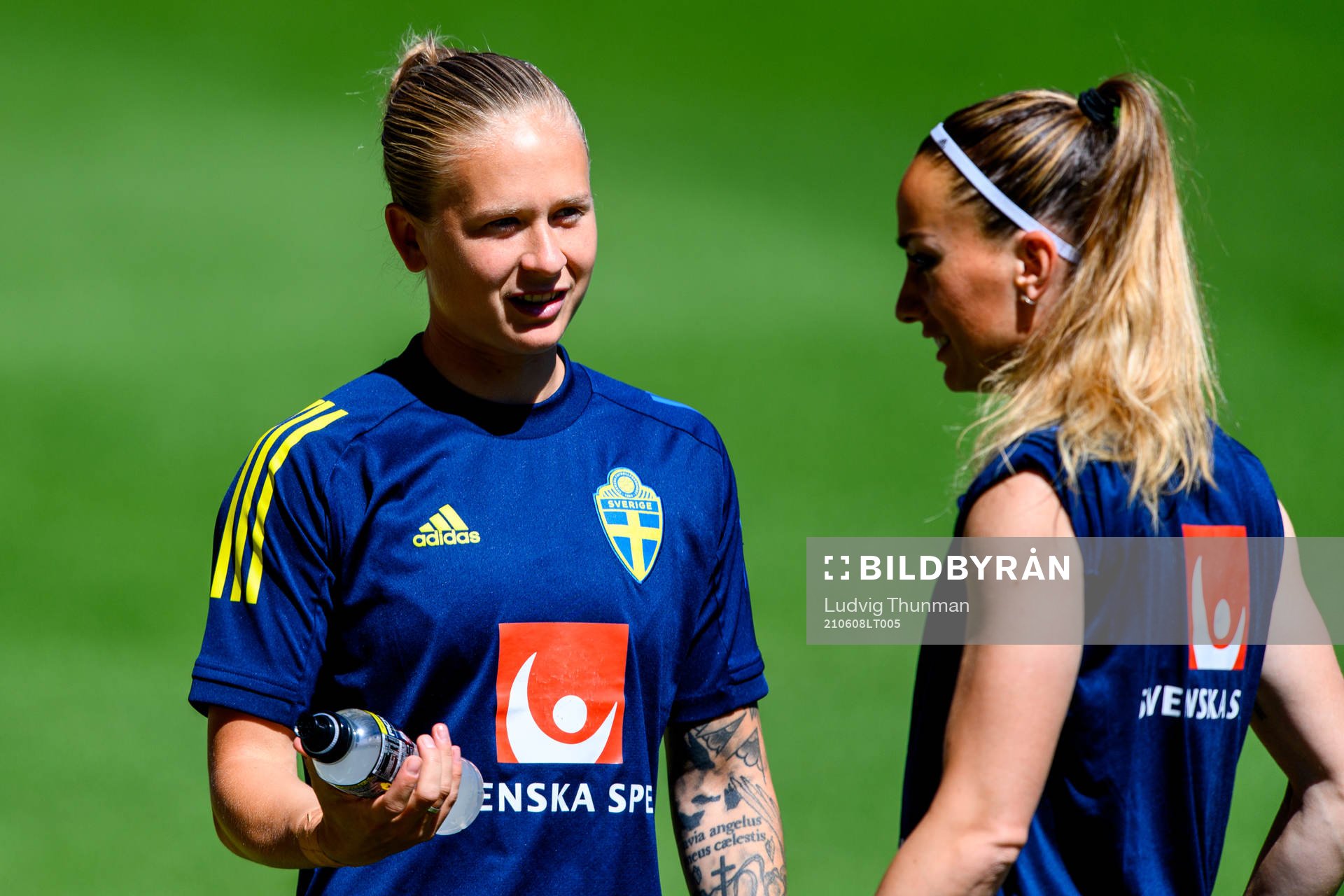 Filippa Curmark and Kosovare Asllani of the Swedish women's