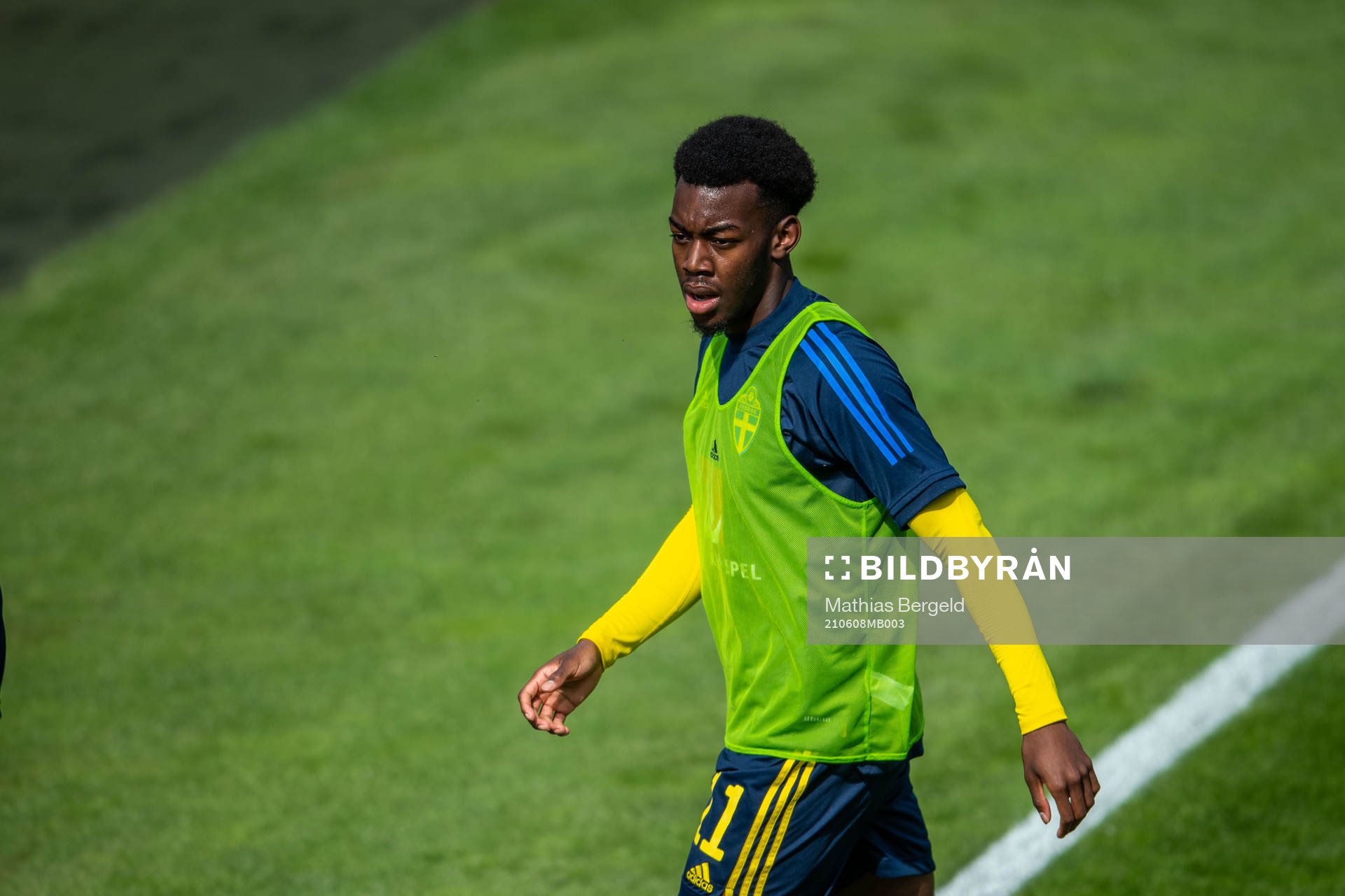 Anthony Elanga of Sweden